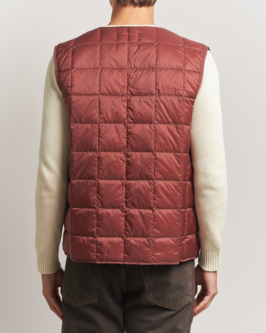 Homme | Manteaux Et Vestes | TAION | V-Neck Lightweight Down Vest Dark Red
