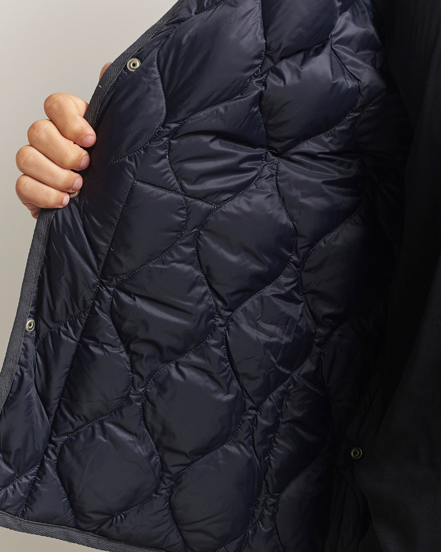 Heren | Gilets | TAION | Military Crew Neck Down Vest Dark Grey