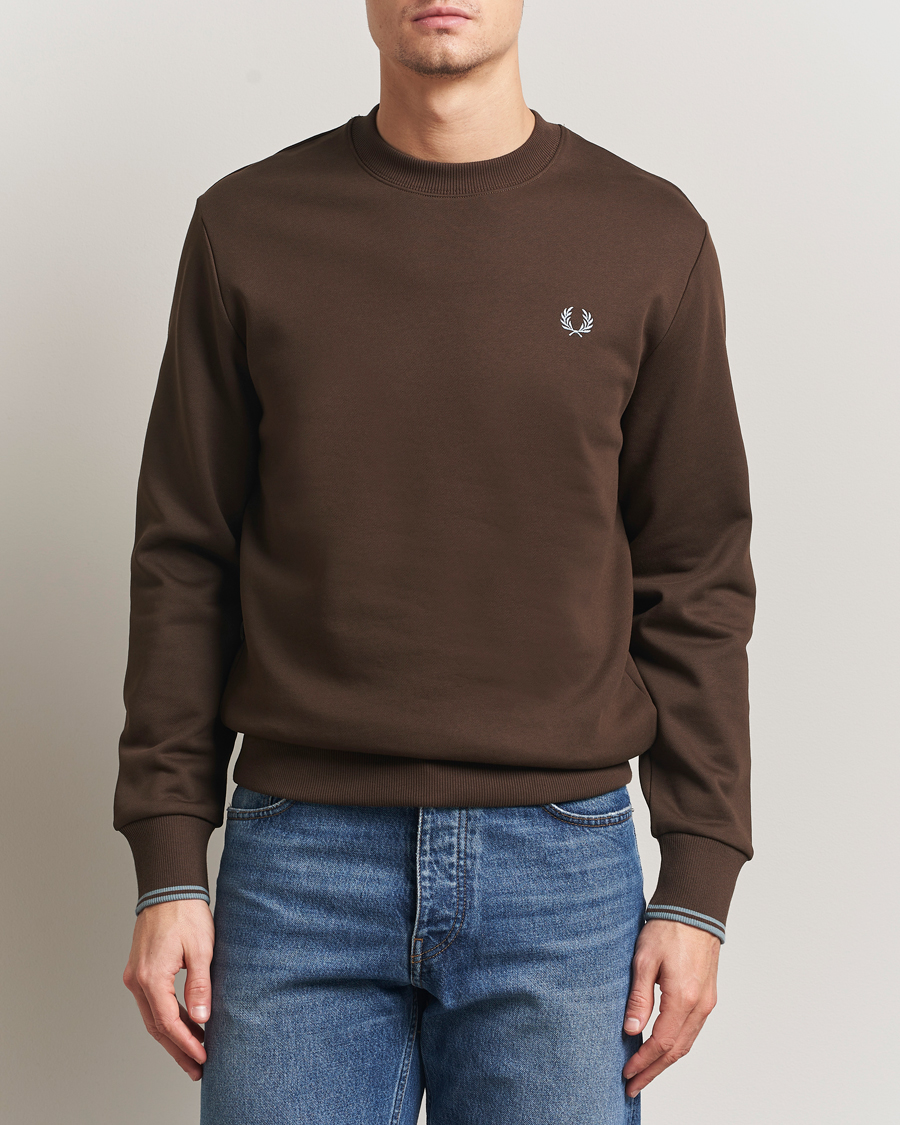 Heren | Truien | Fred Perry | Crew Neck Sweatshirt Burnt Tobacco