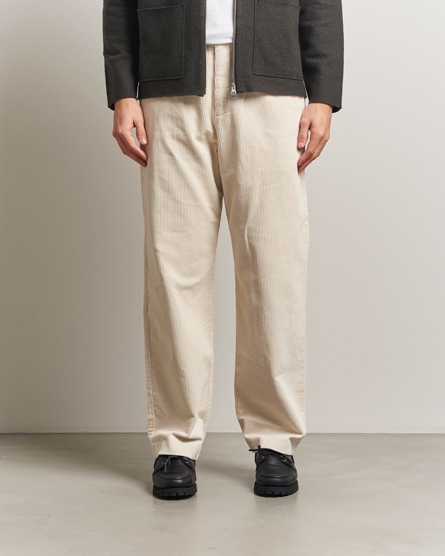 Homme | Pantalons | NN07 | Paw Relaxed Fit Corduroy Trousers Ivory