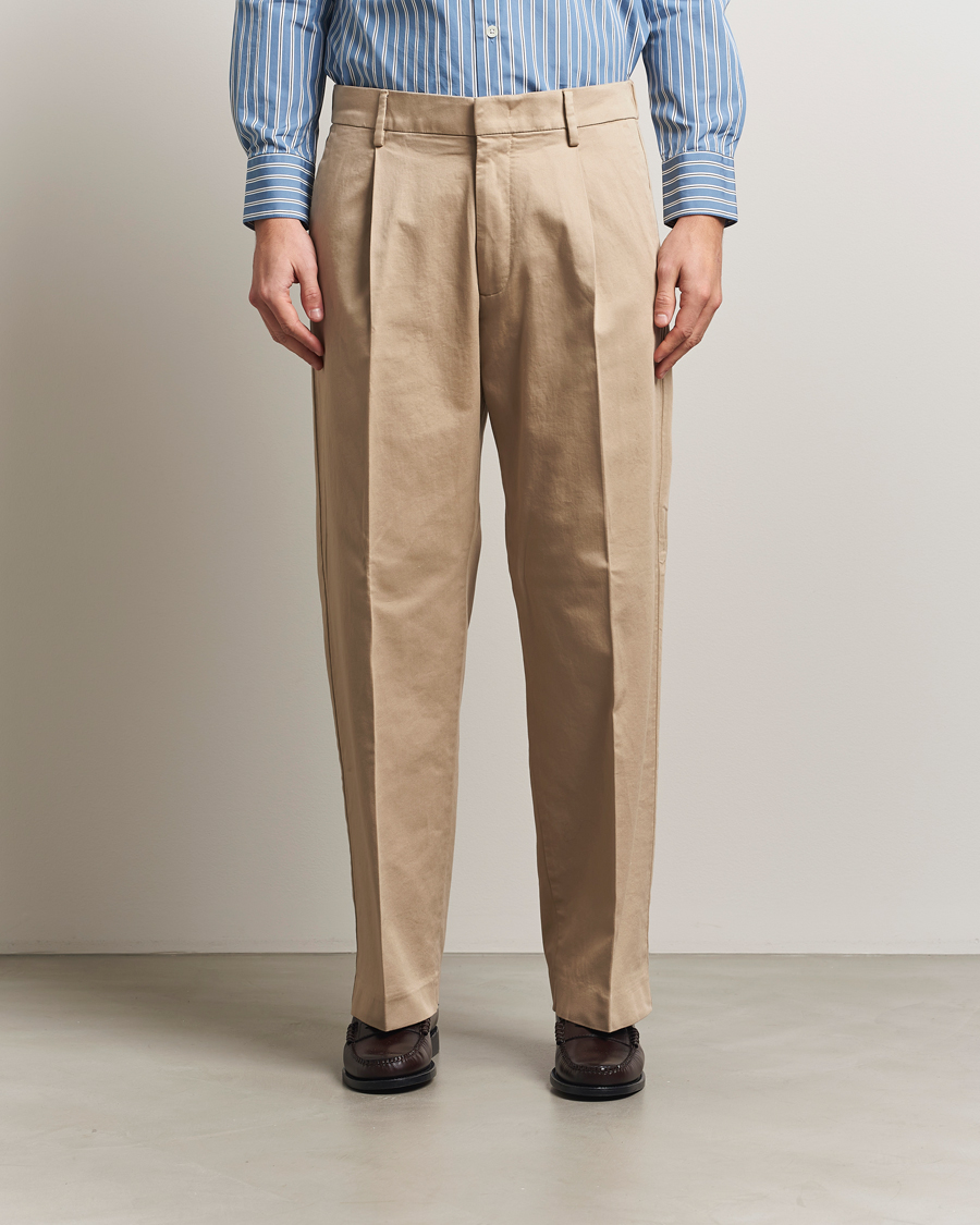 Homme | Pantalons | NN07 | Kay Relaxed Fit Pleated Trousers Desert Khaki