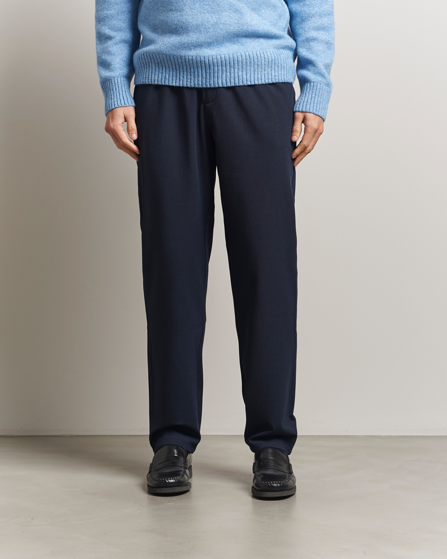 Heren | Broeken | LES DEUX | Como Tapered Textured Pants Dark Navy Blue