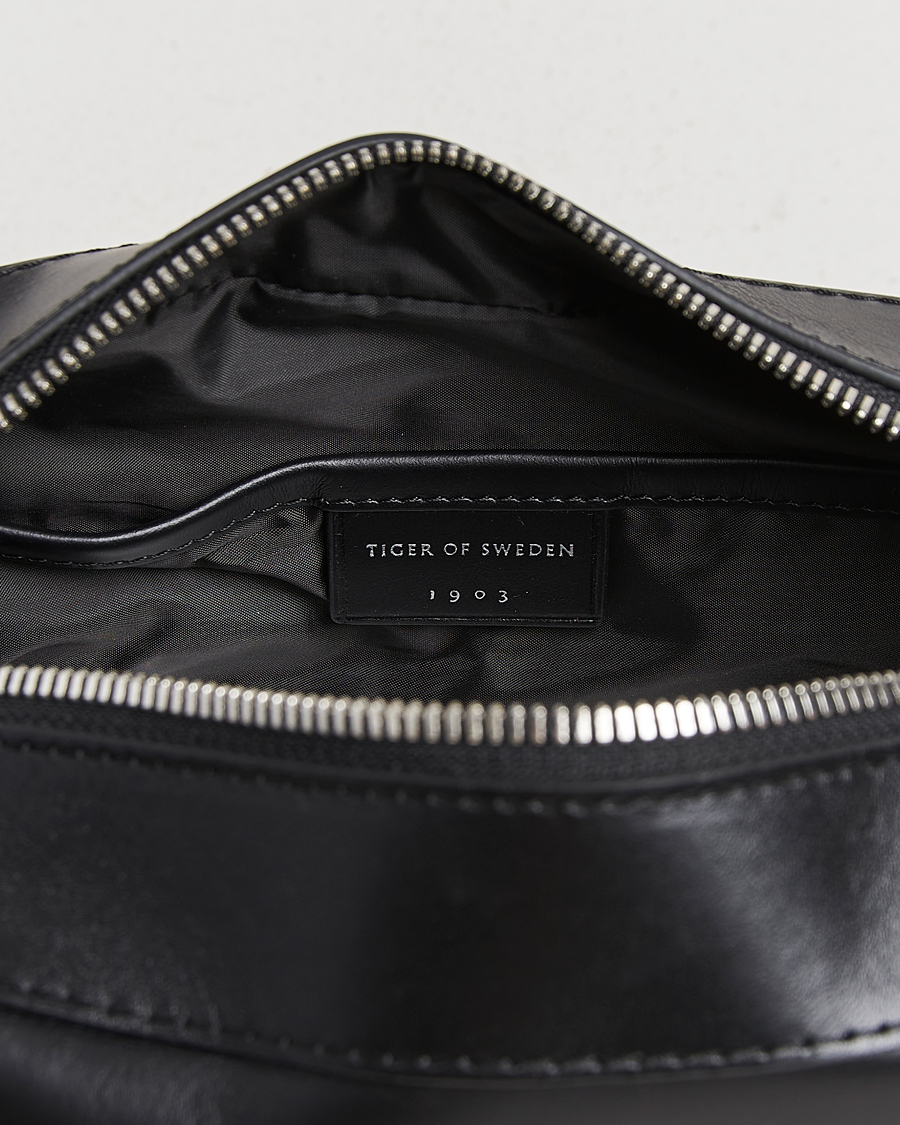 Homme | Sacs | Tiger of Sweden | Balnea Smooth Leather Washbag Black