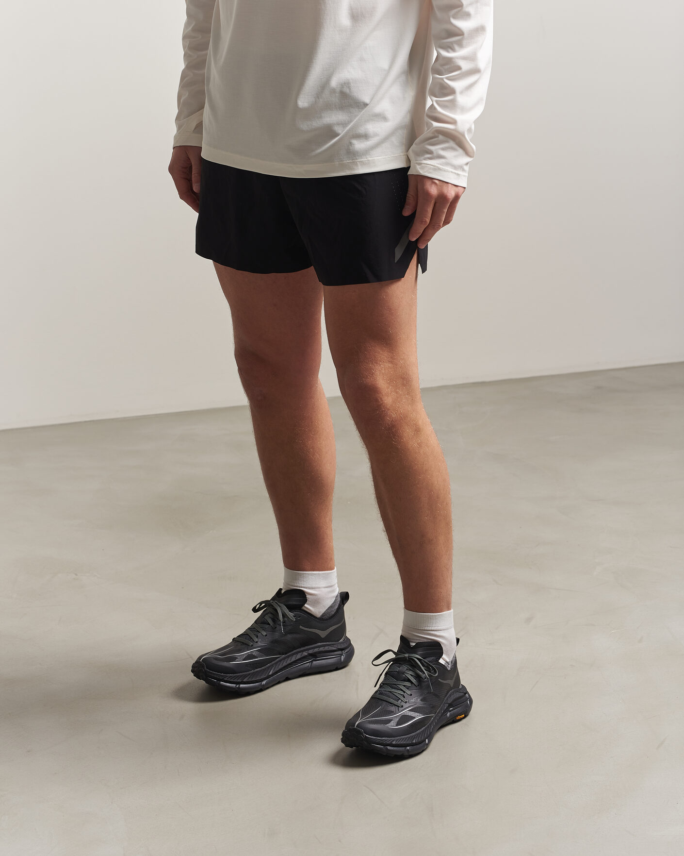 Heren | Hardloopschoenen | Hoka | Mafate Speed 4 Lite Black/Outer Orbit
