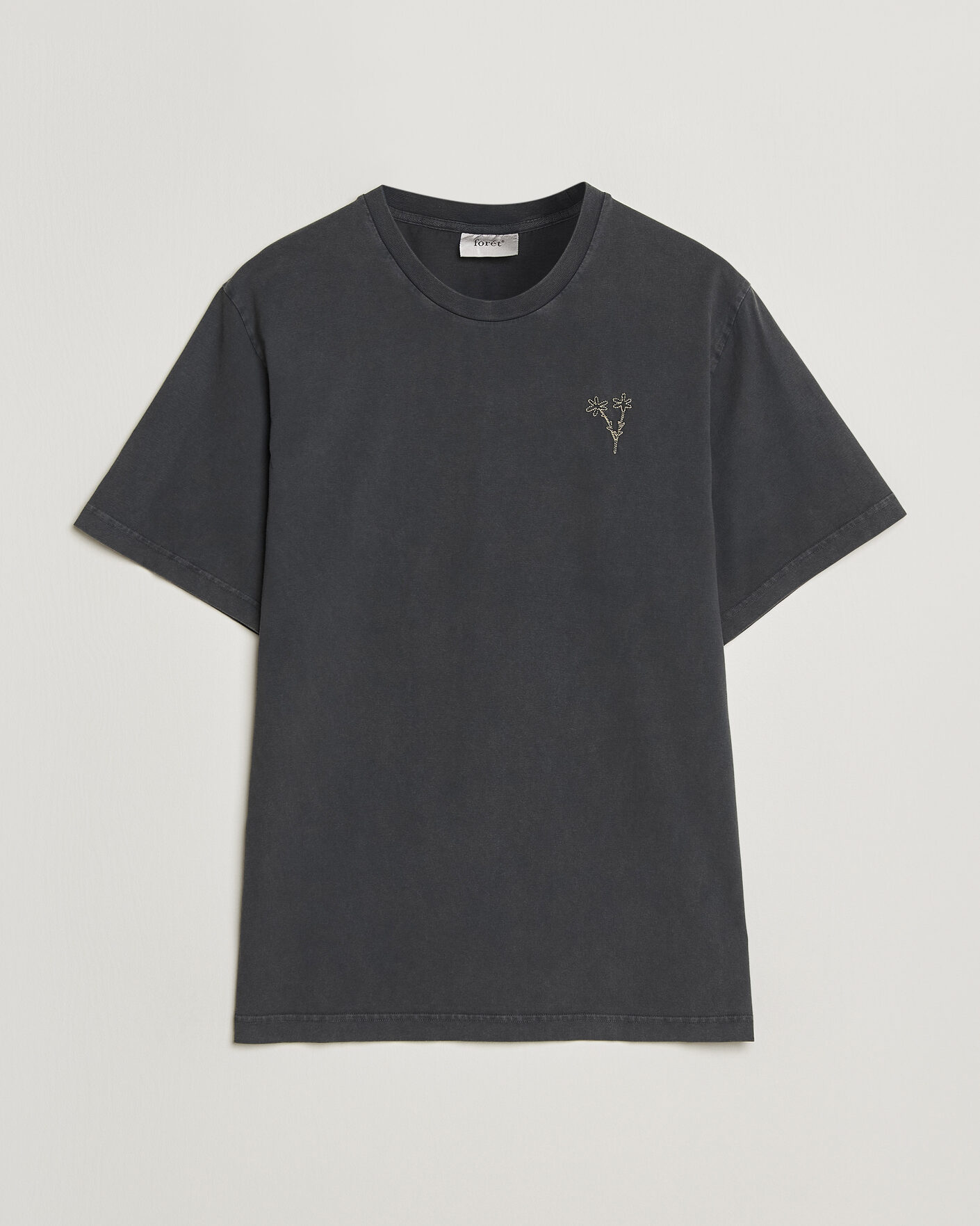 Heren | T-shirts | Forét | Bouquet T-Shirt Washed Black