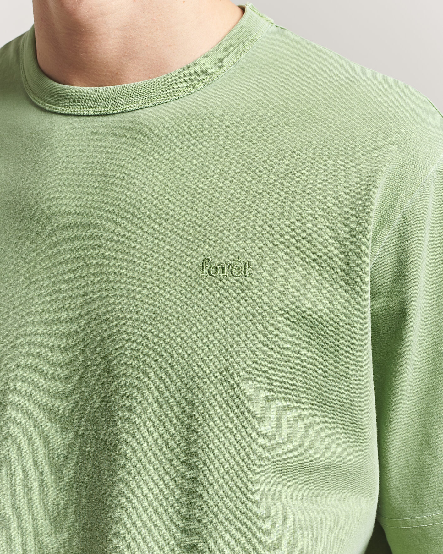 Heren | T-shirts | Forét | Park Loose Fit T-Shirt Vibrant Moss