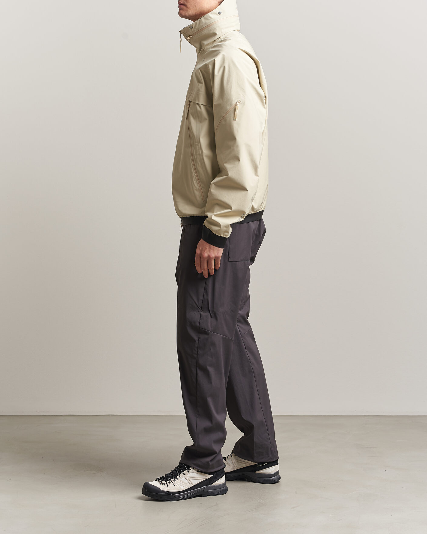 Homme | Pantalons | Stone Island | Stellina Technical Nylon Stretch Trousers Charcoal