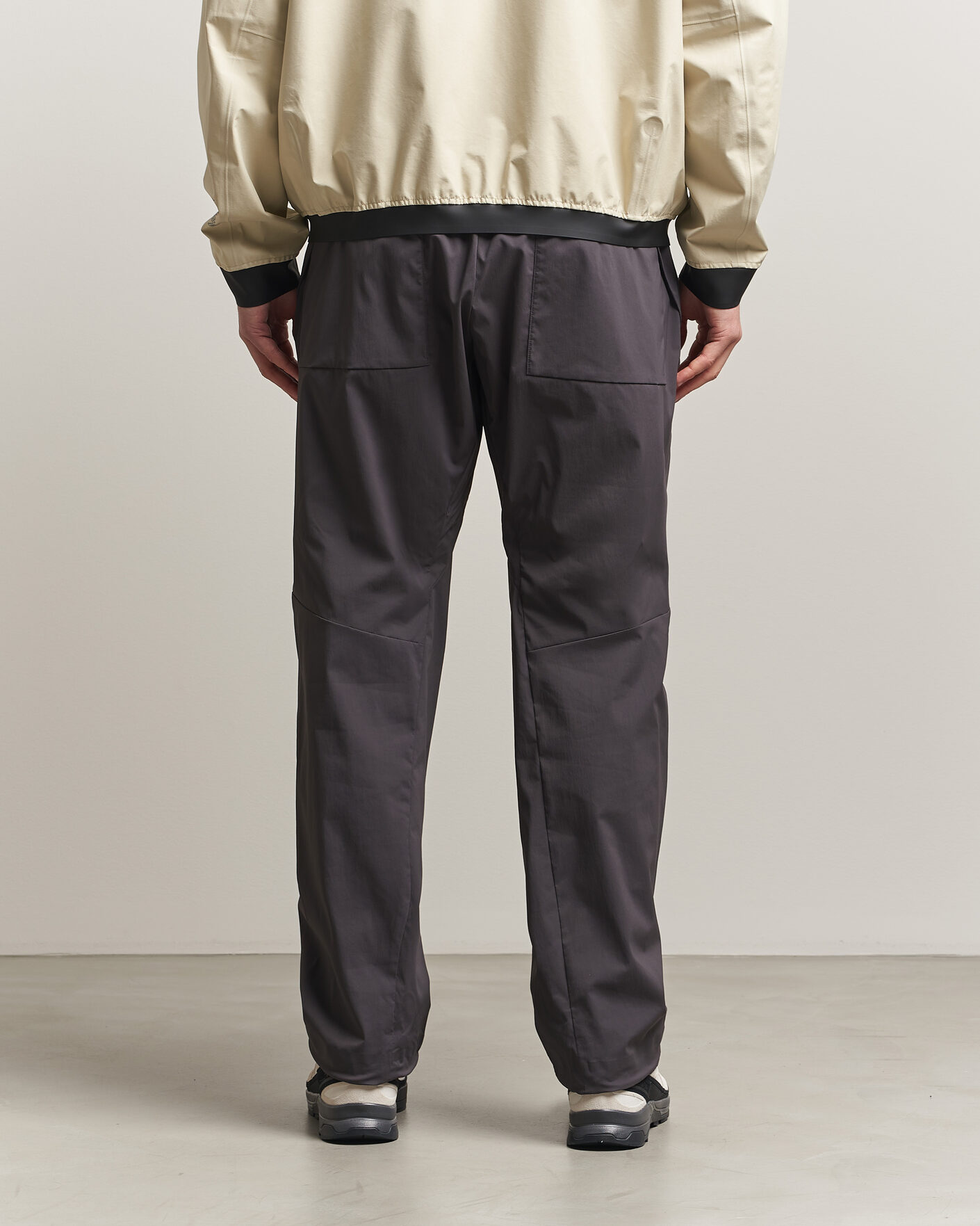Homme | Pantalons | Stone Island | Stellina Technical Nylon Stretch Trousers Charcoal