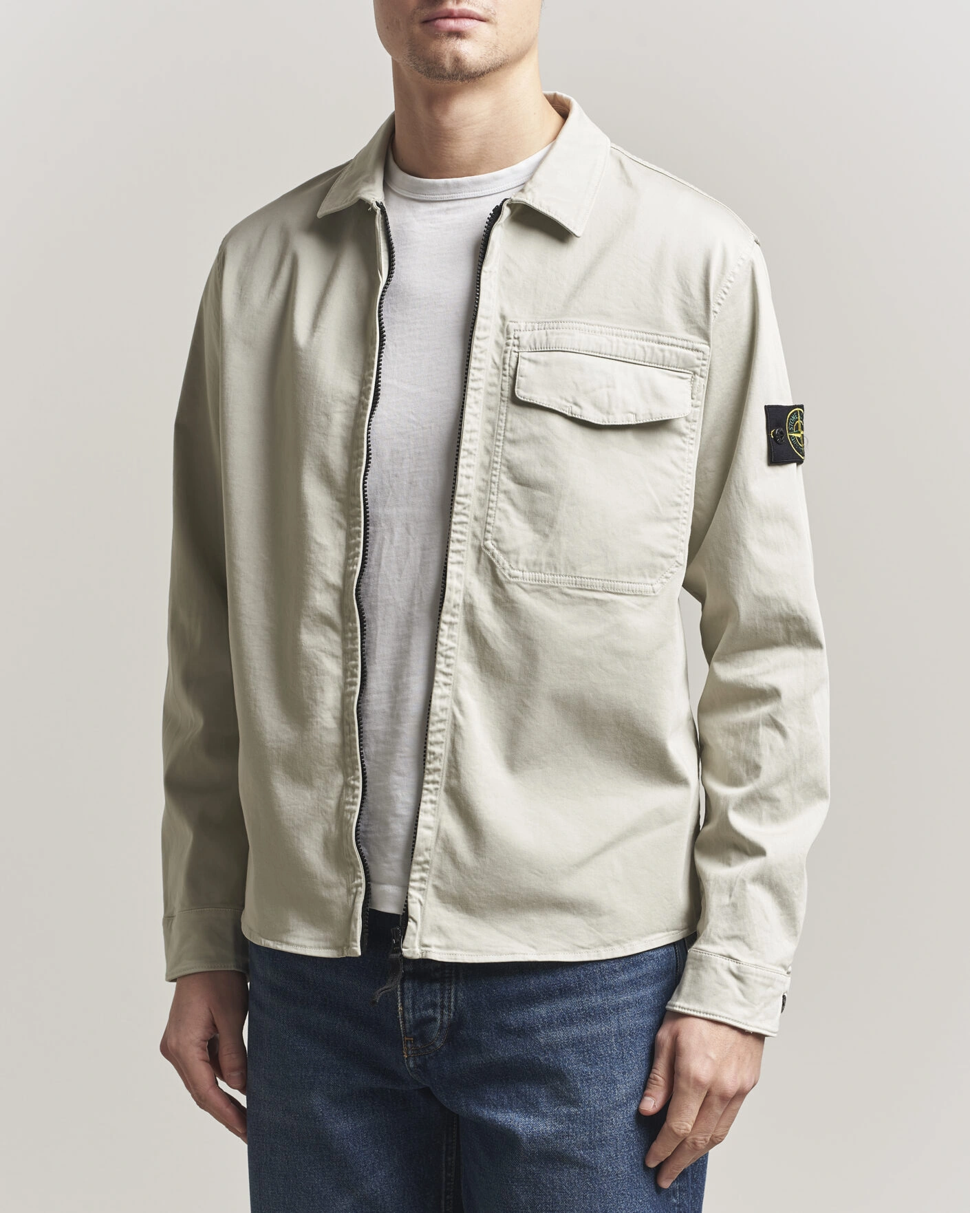 Homme | Chemises | Stone Island | Cotton Stretch Zip Overshirt Pearl Grey
