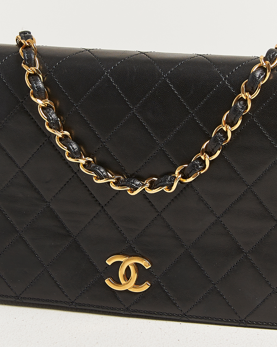 Homme | Pre-Owned & Vintage Bags | Chanel Pre-Owned | Classic Single Flap Bag Lambskin Small Black