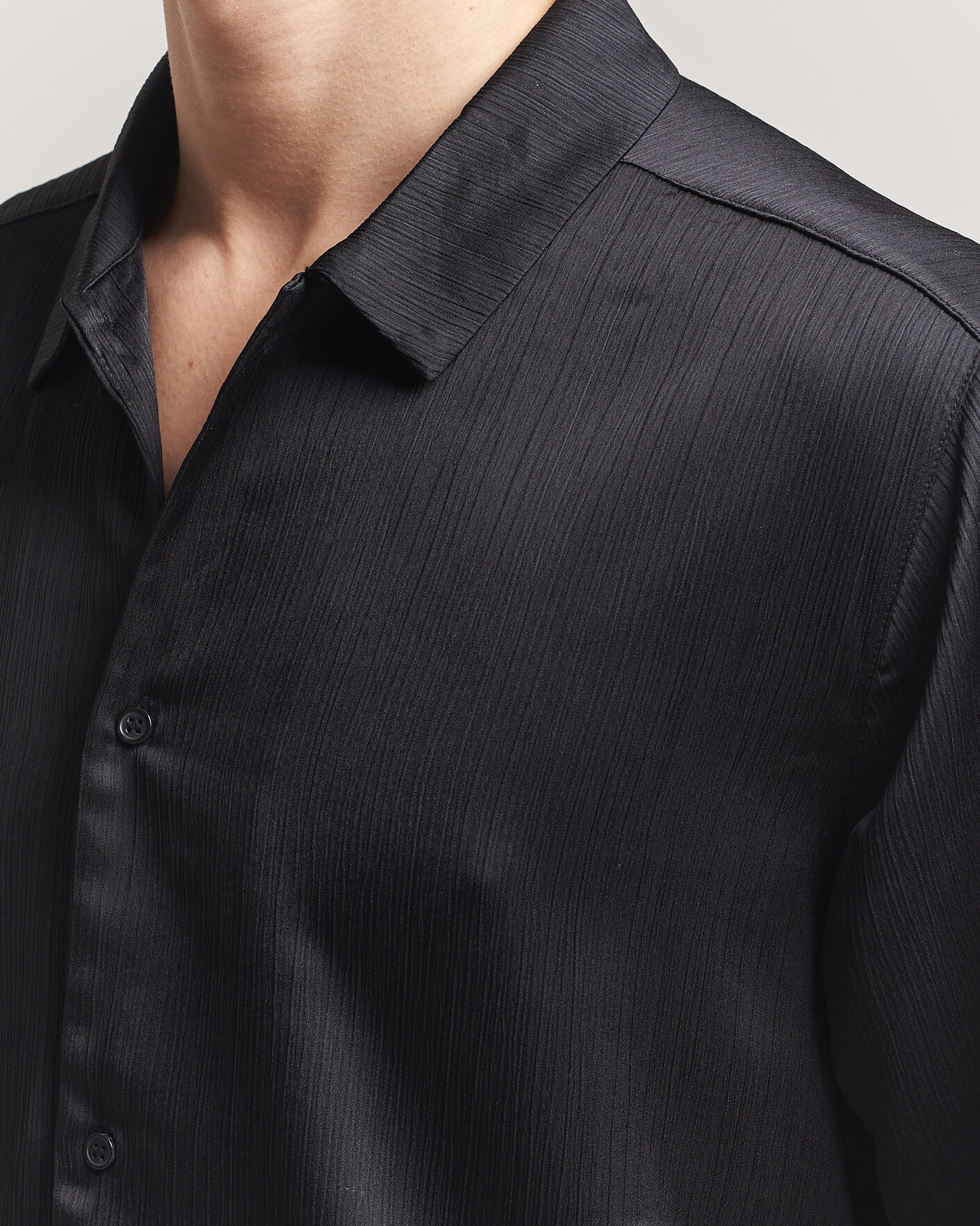 Homme | Chemises | LES DEUX | Hector Plissé Short Sleeve Shirt Black