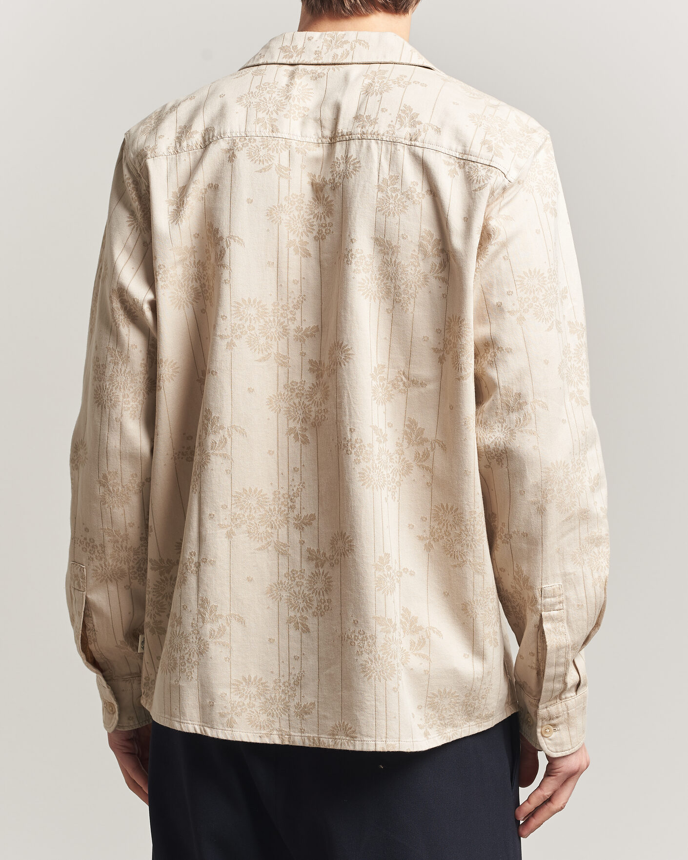 Homme | Chemises | LES DEUX | Jasper Flower Jaquard Shirt Oyster Grey/White