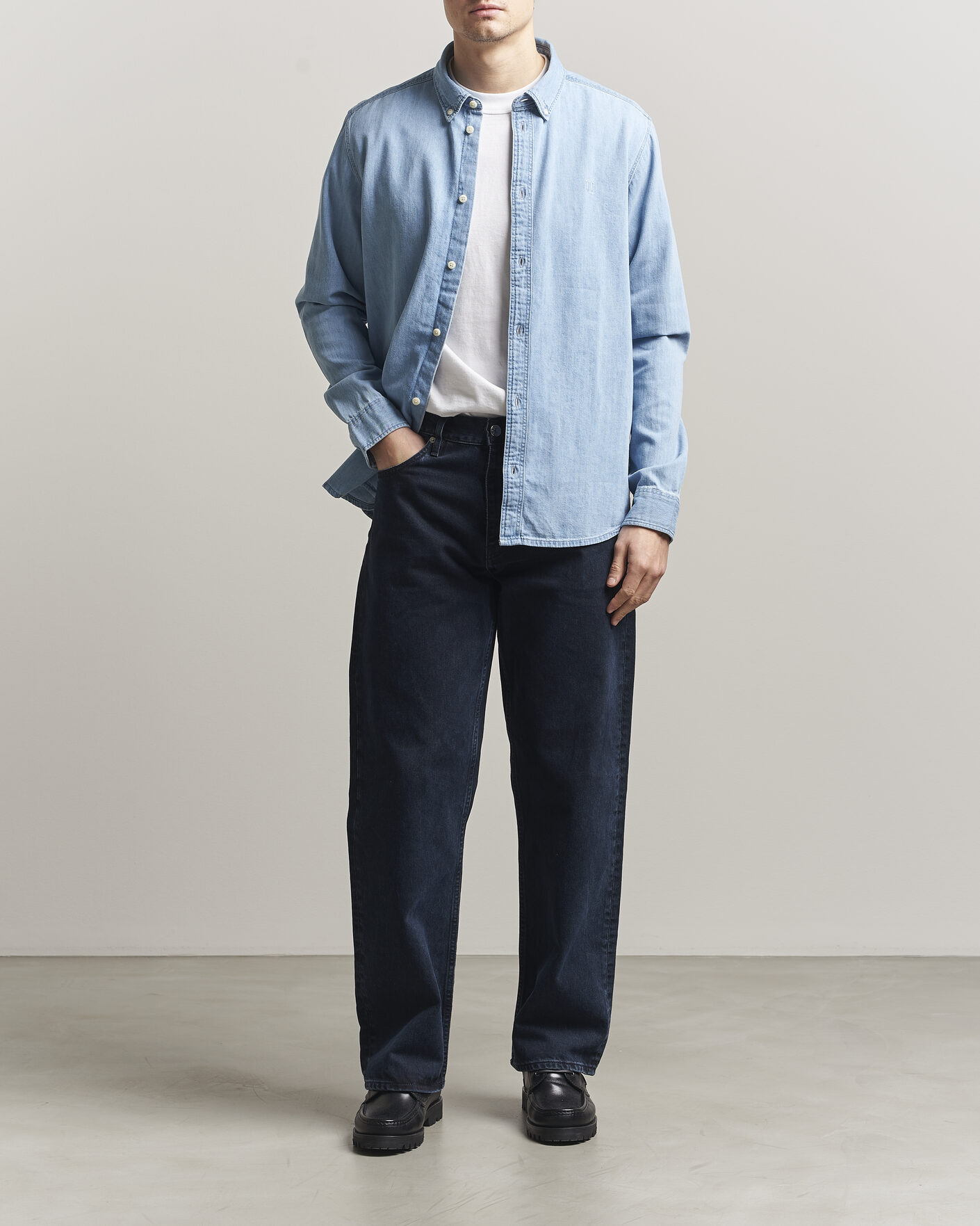 Homme | Chemises | LES DEUX | Konrad Denim Shirt Light Indigo Wash