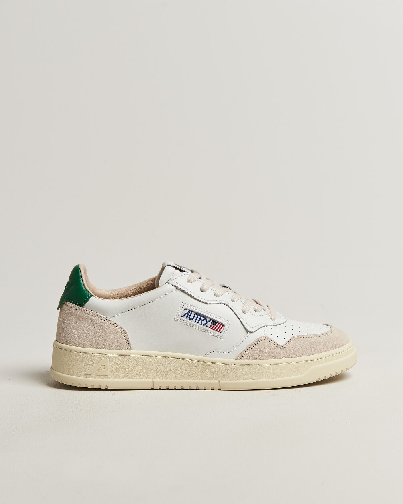 Homme | Baskets | Autry | Medalist Low Leather/Suede Sneaker White/Amazon