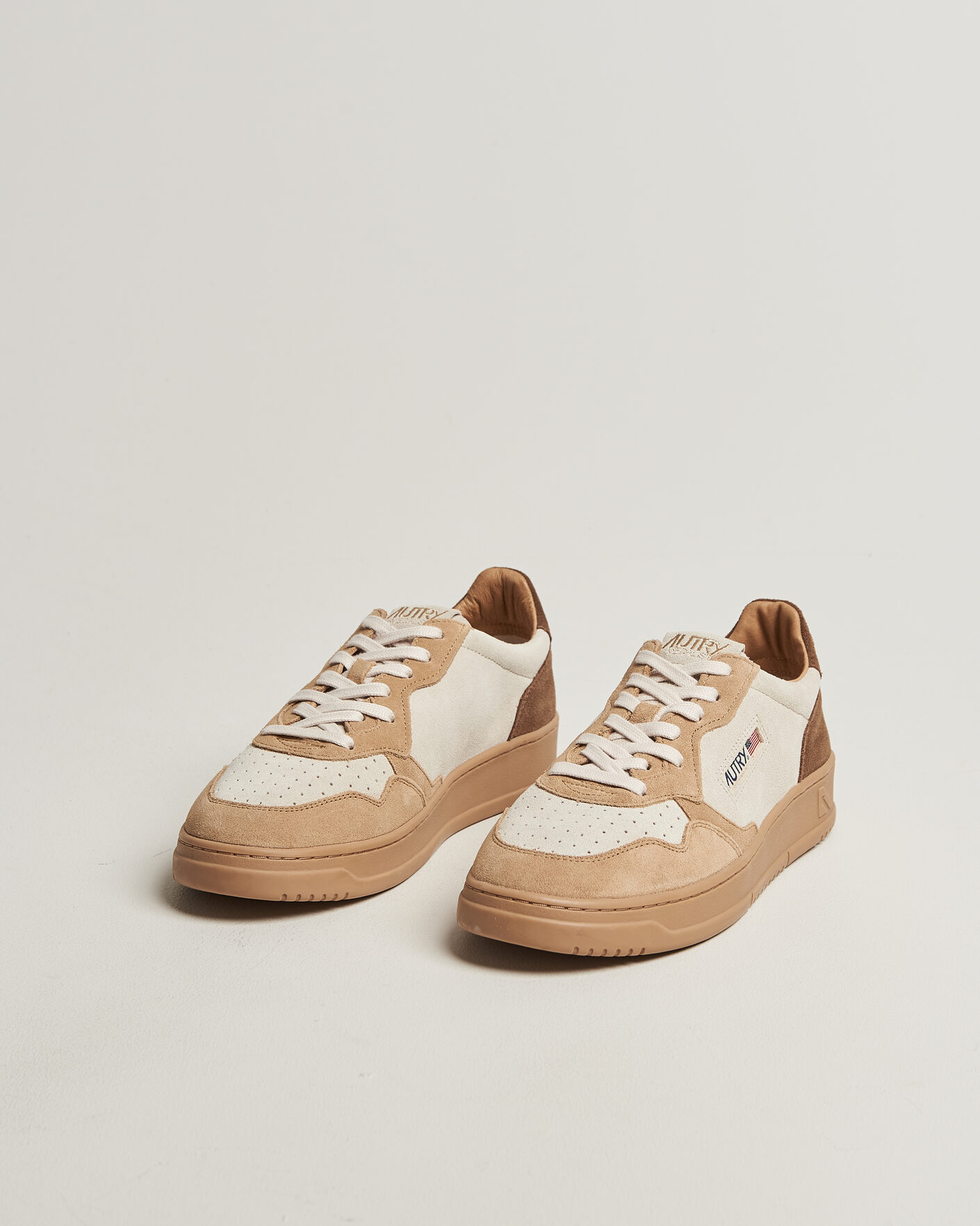 Heren | Sneakers | Autry | Medalist Low Sneaker Tundra/Egg/Peanut