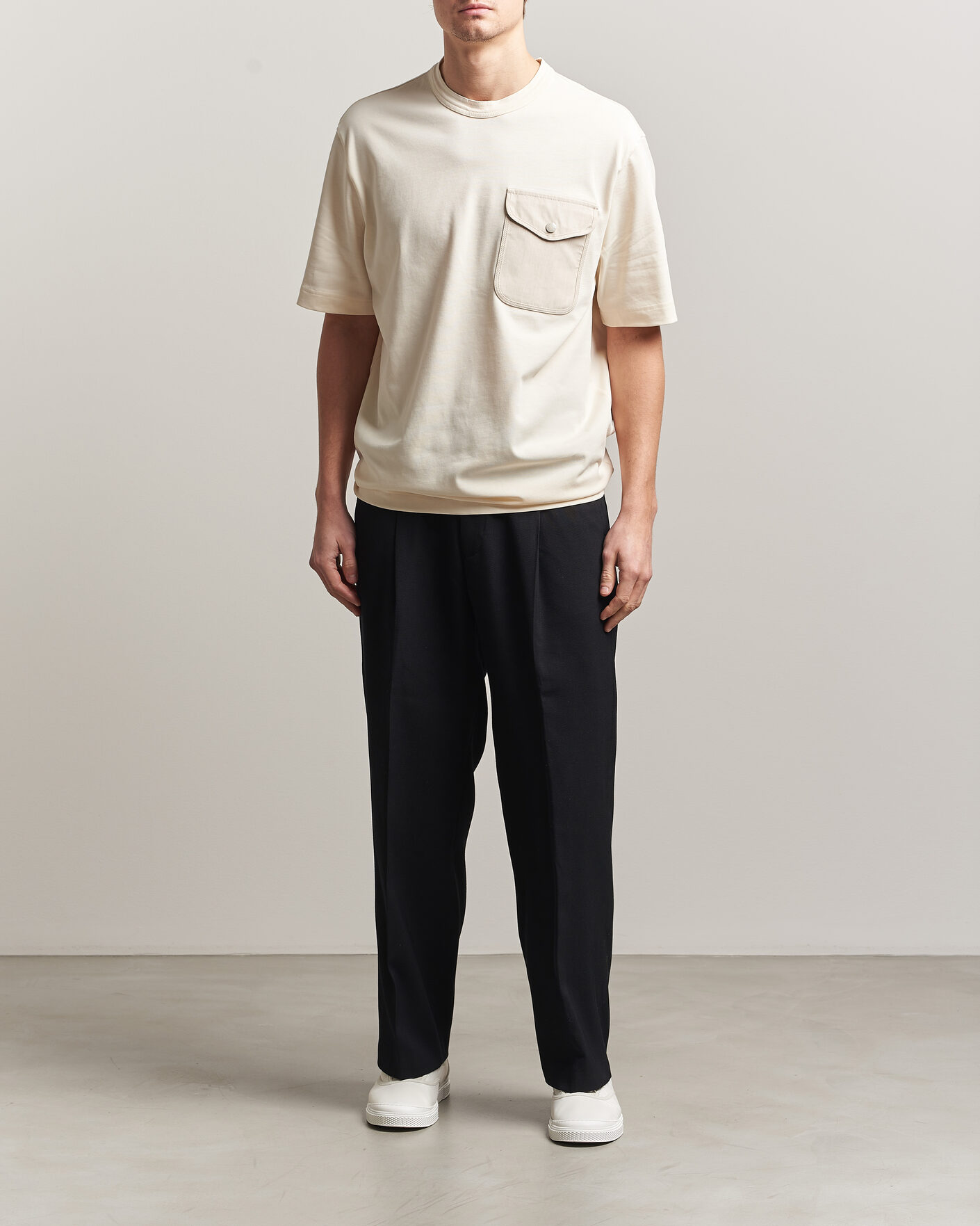 Heren | T-shirts | Moncler | Oversize Pocket T-Shirt Off White