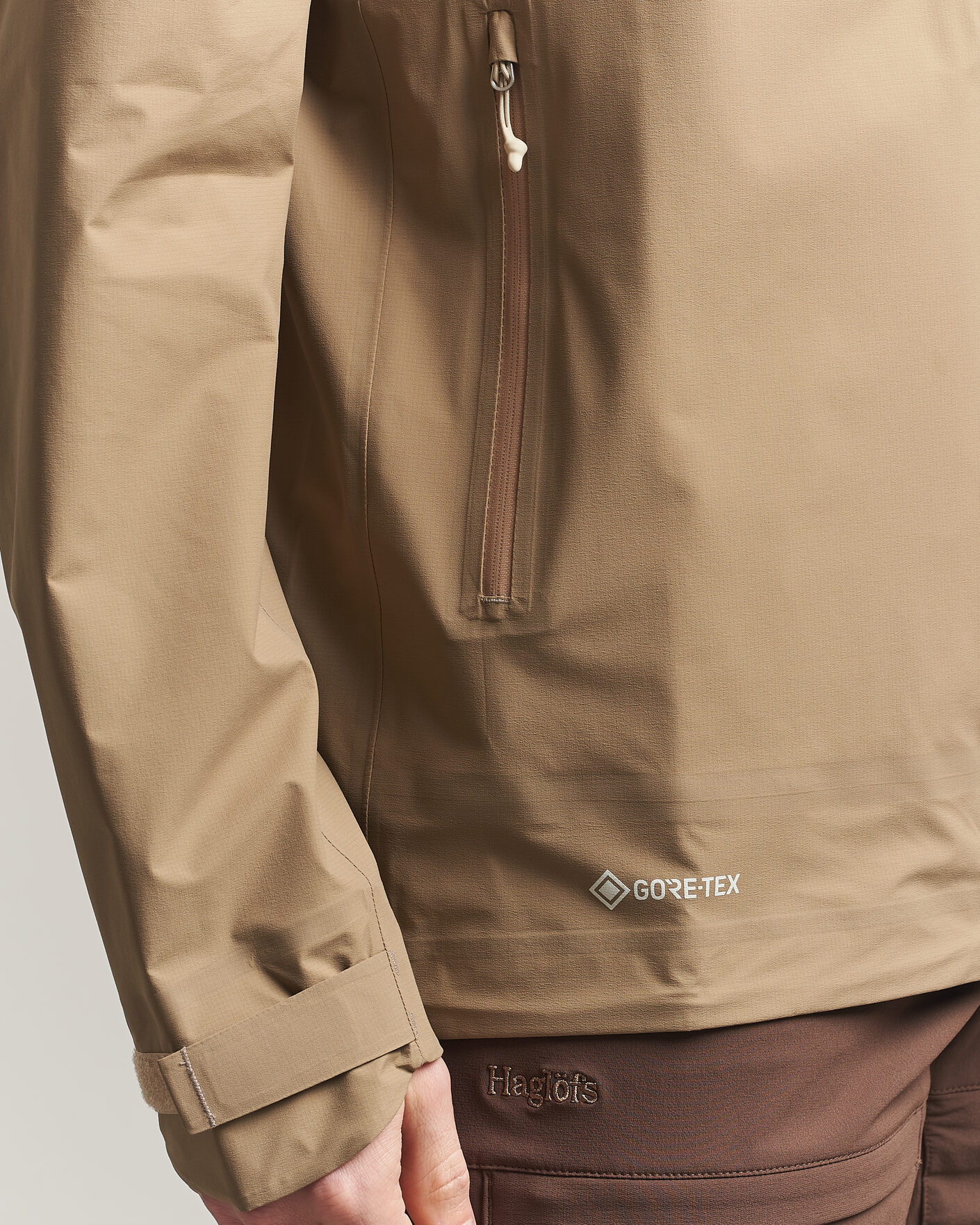 Heren | Jassen | Haglöfs | L.I.M Airak Gore-Tex Jacket Oak Brown