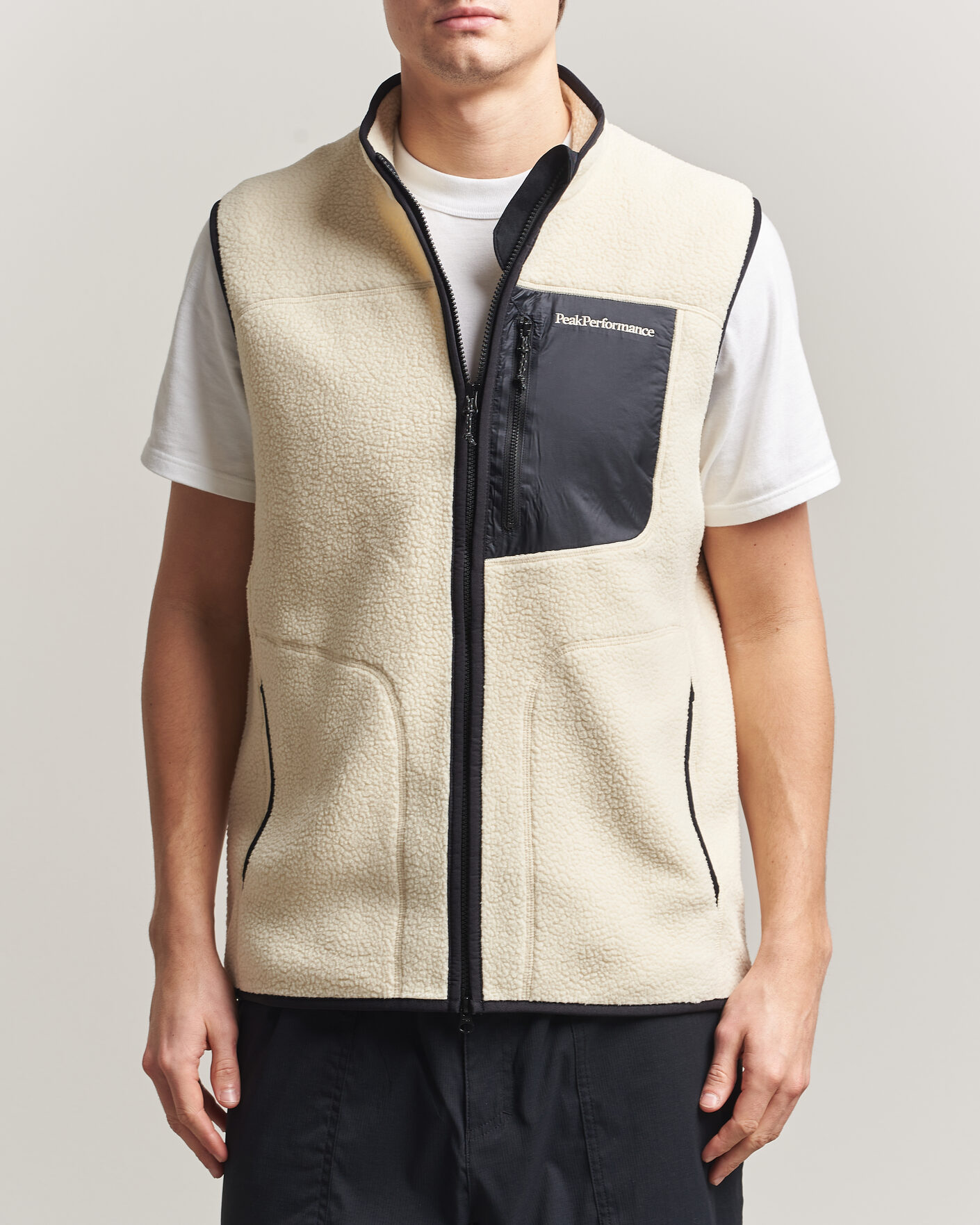 Homme | Gilets | Peak Performance | Nature Rush Pile Vest Sand Fog