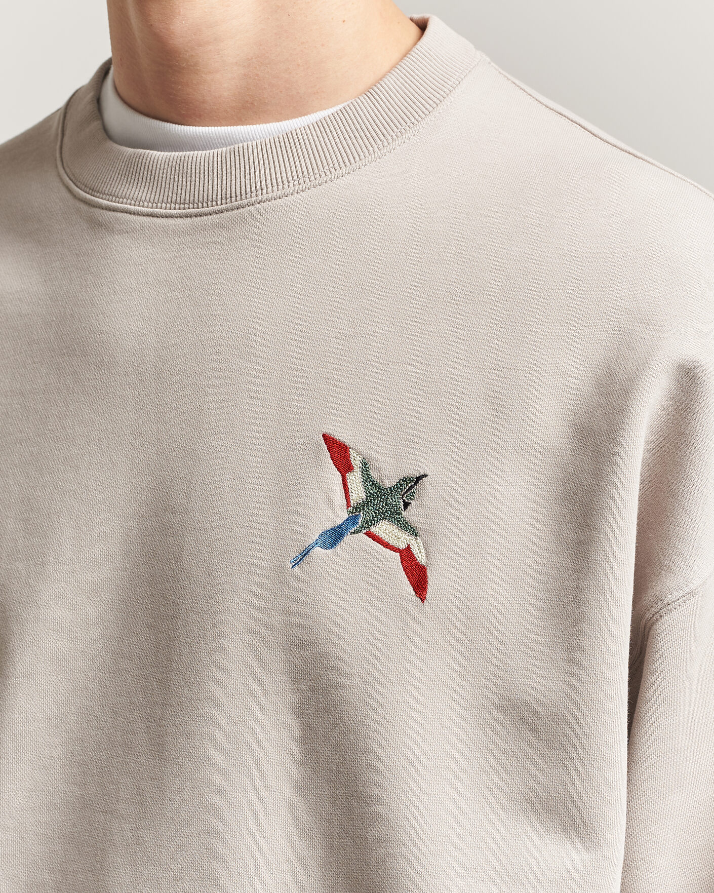 Heren | Truien | Axel Arigato | Micro Bee Bird Sweatshirt Stone