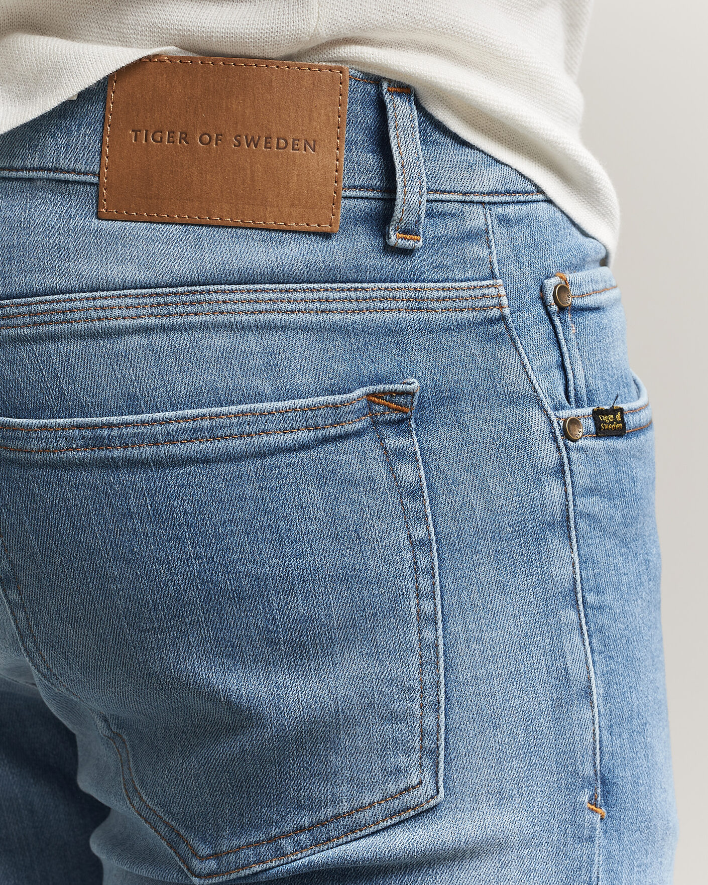 Heren | Broeken | Tiger of Sweden | Evolve Jeans Light Blue