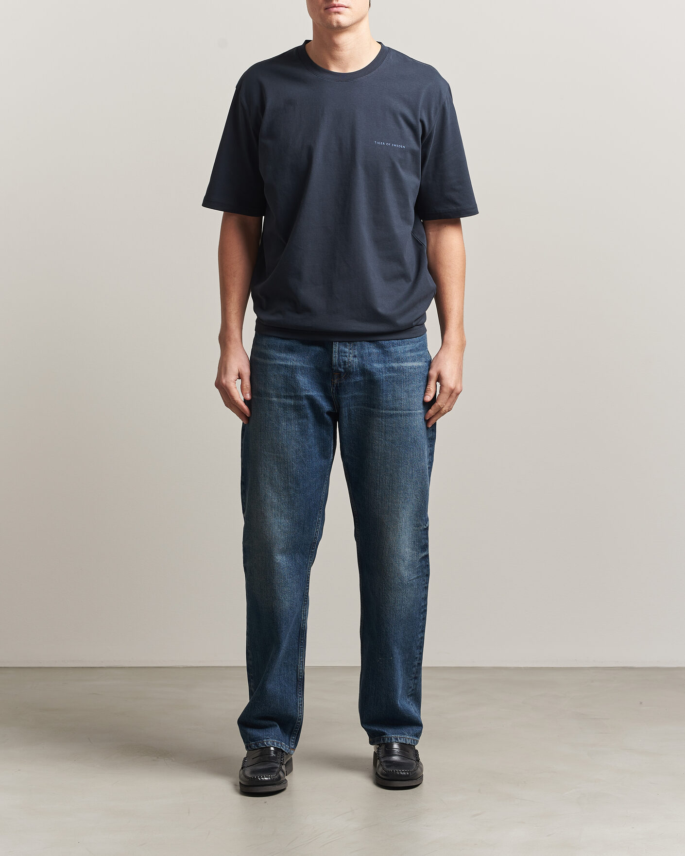 Homme | T-shirts | Tiger of Sweden | Pro Logo Crew Neck T-Shirt Light Ink