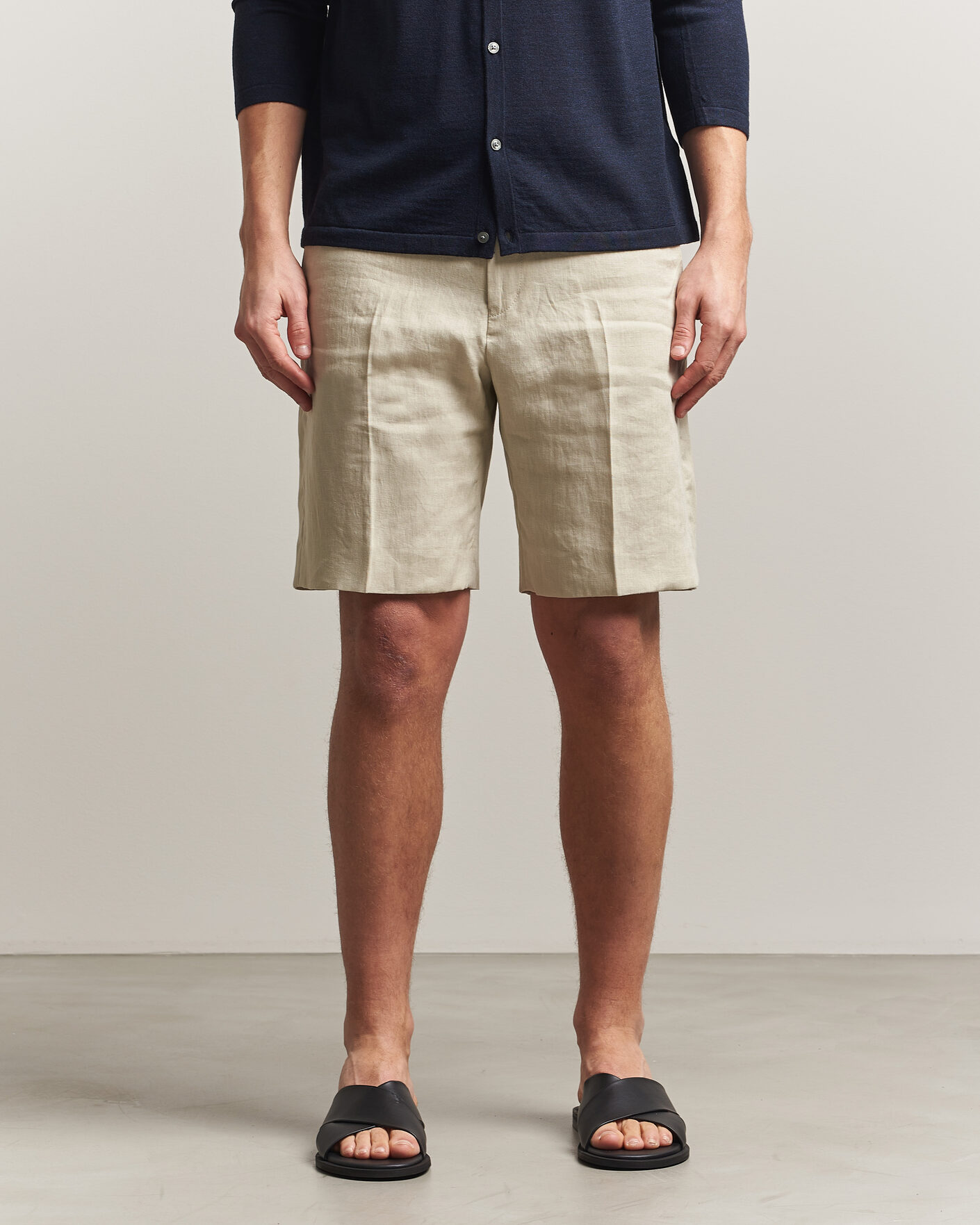 Homme | Shorts | Tiger of Sweden | Troy Pleated Linen Shorts Cream Sand