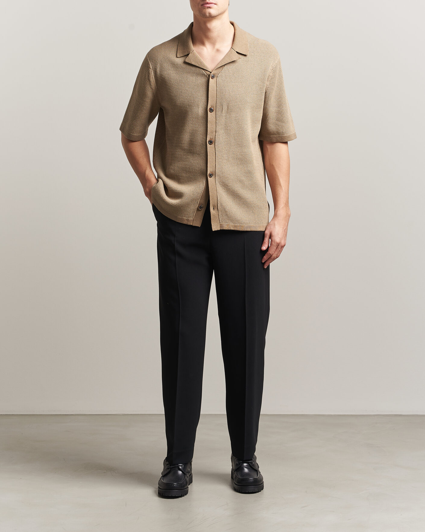 Heren | Overhemden | Tiger of Sweden | River Knitted Short Sleeve Shirt Umber Brown