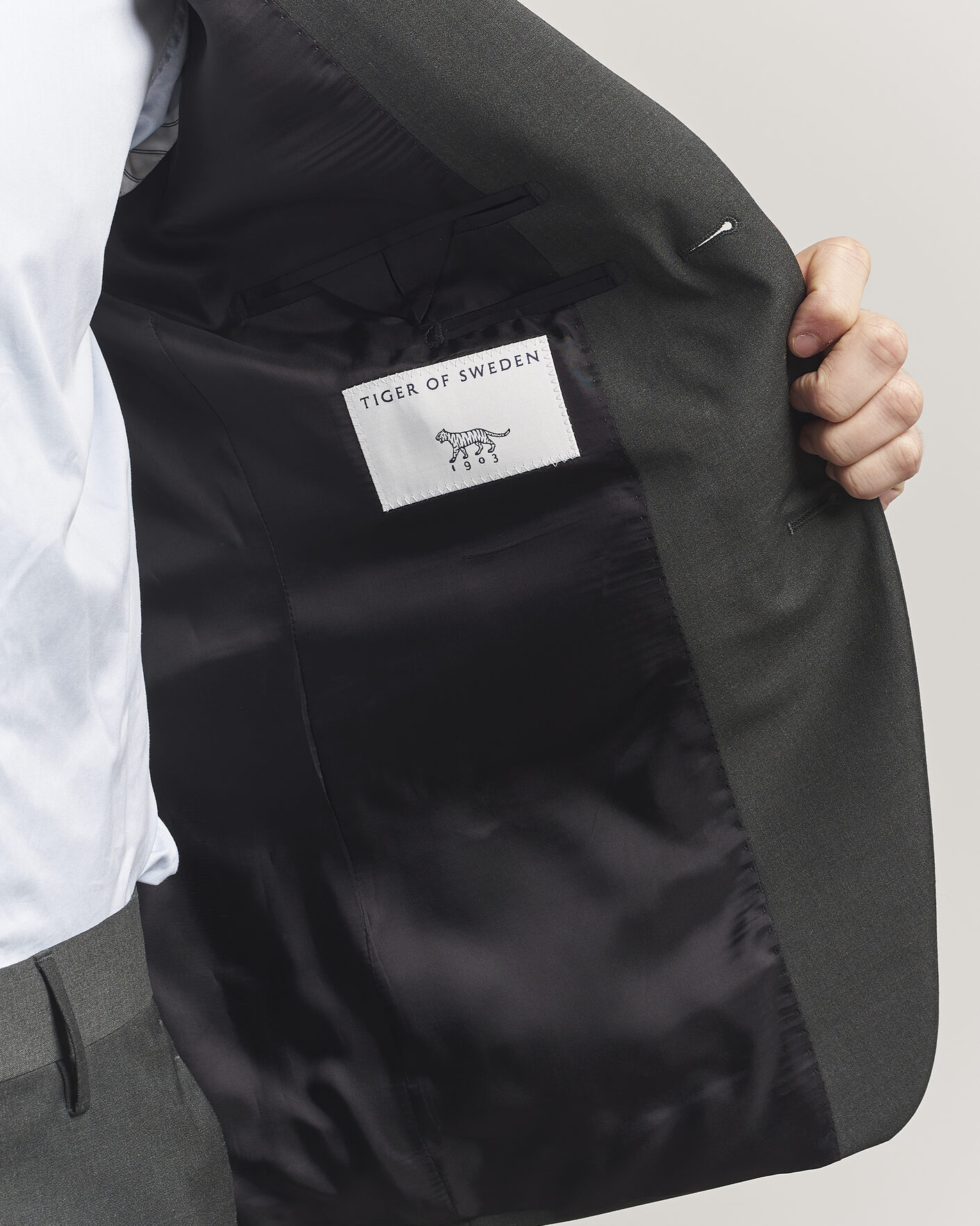 Heren | Blazers | Tiger of Sweden | Jamie Wool Travel Suit Blazer Olive Extreme