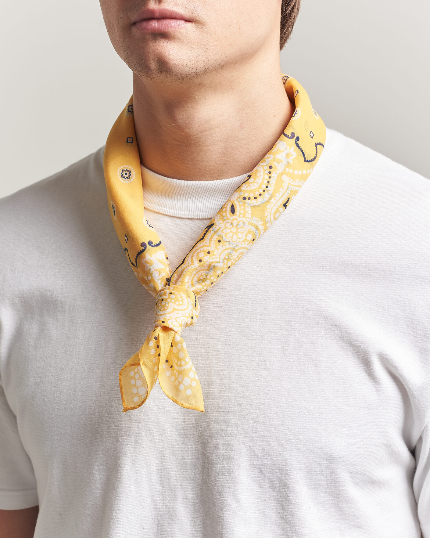 Homme | Écharpes | Amanda Christensen | Cotton Voilé Medallion Bandana Yellow