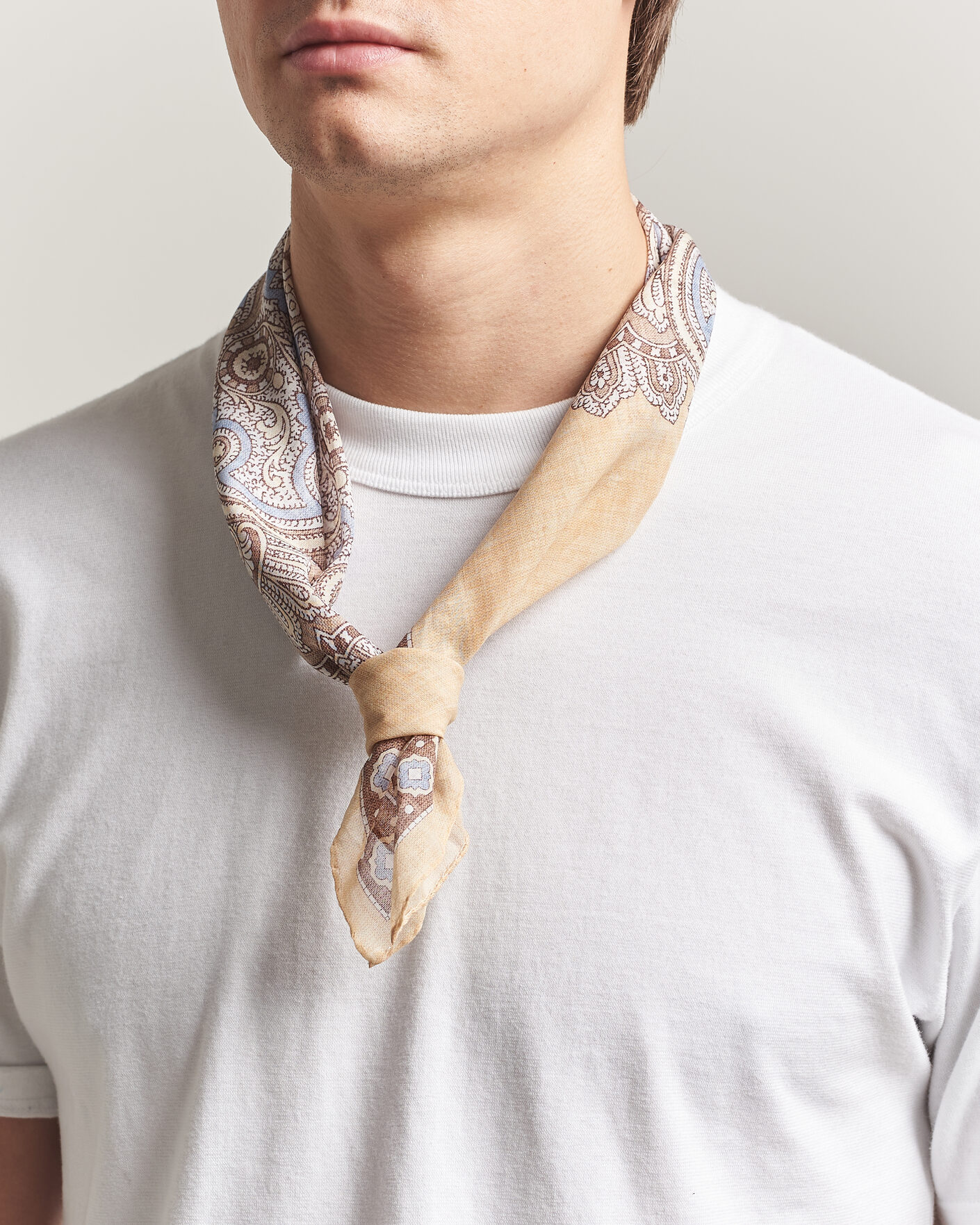 Homme | Écharpes | Amanda Christensen | Cotton Voilé Large Paisley Bandana Yellow
