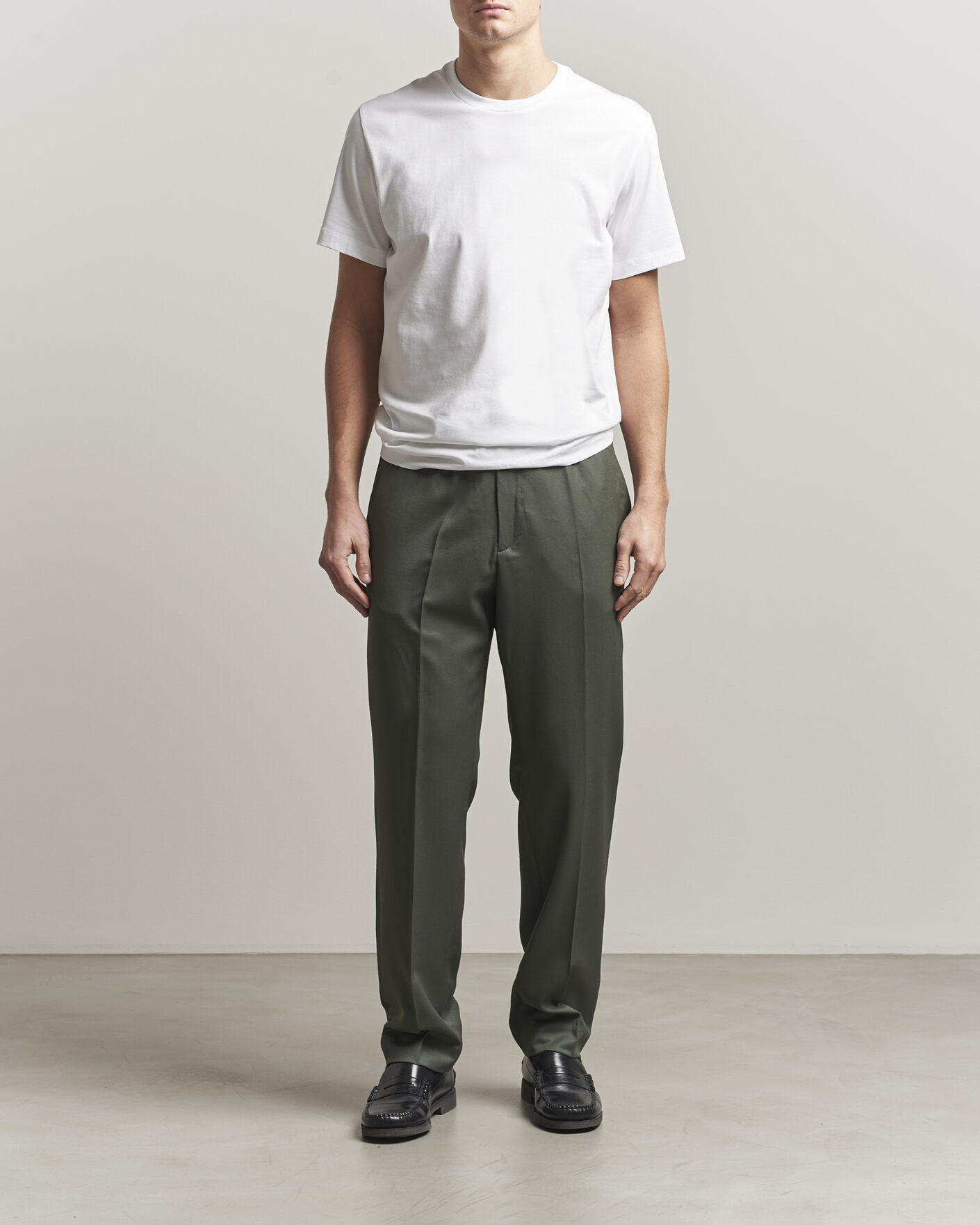 Heren | Broeken | Filippa K | Theo Relaxed Wool Trousers Grey Green