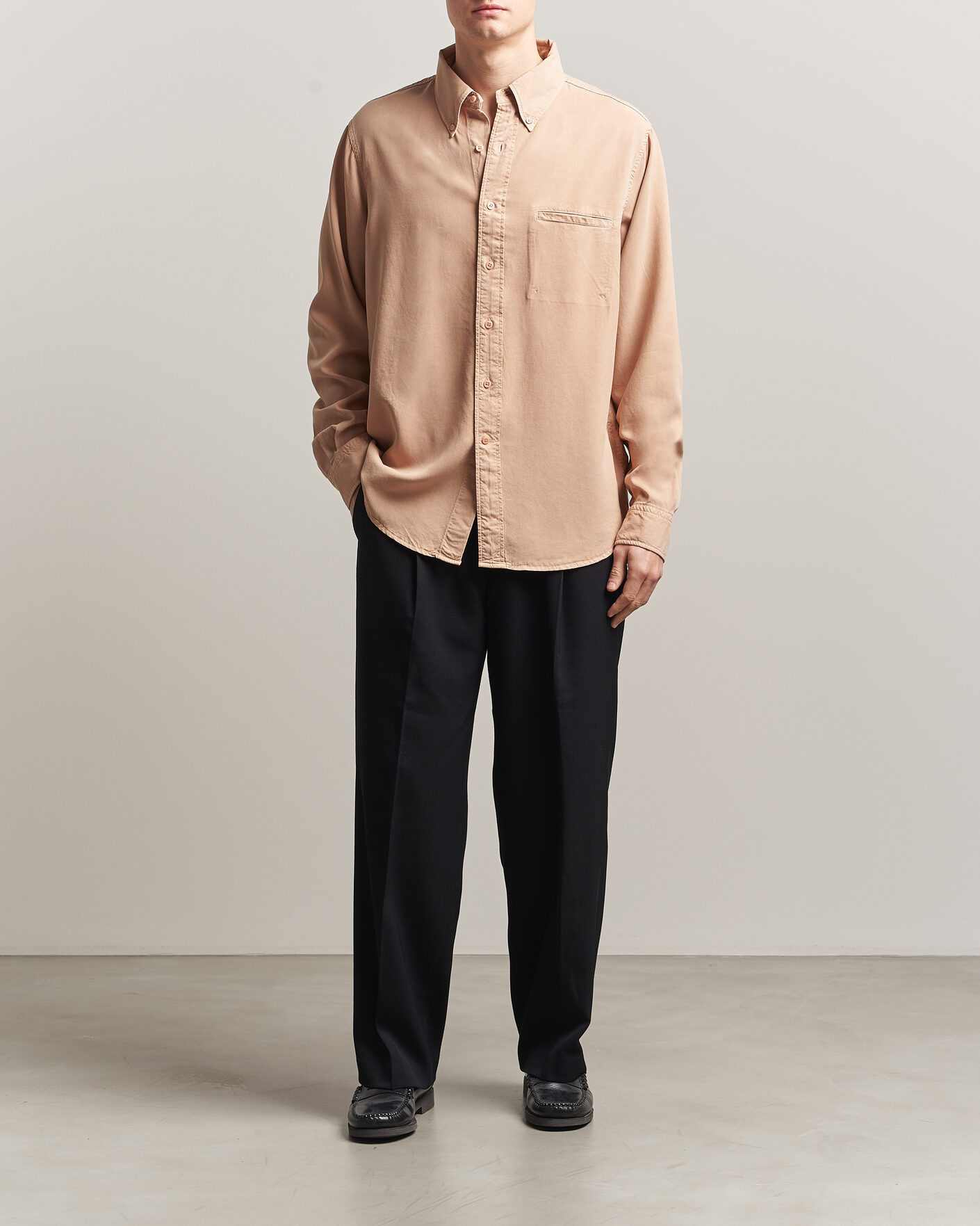 Heren | Overhemden | Filippa K | Zack Lyocell Shirt Beige