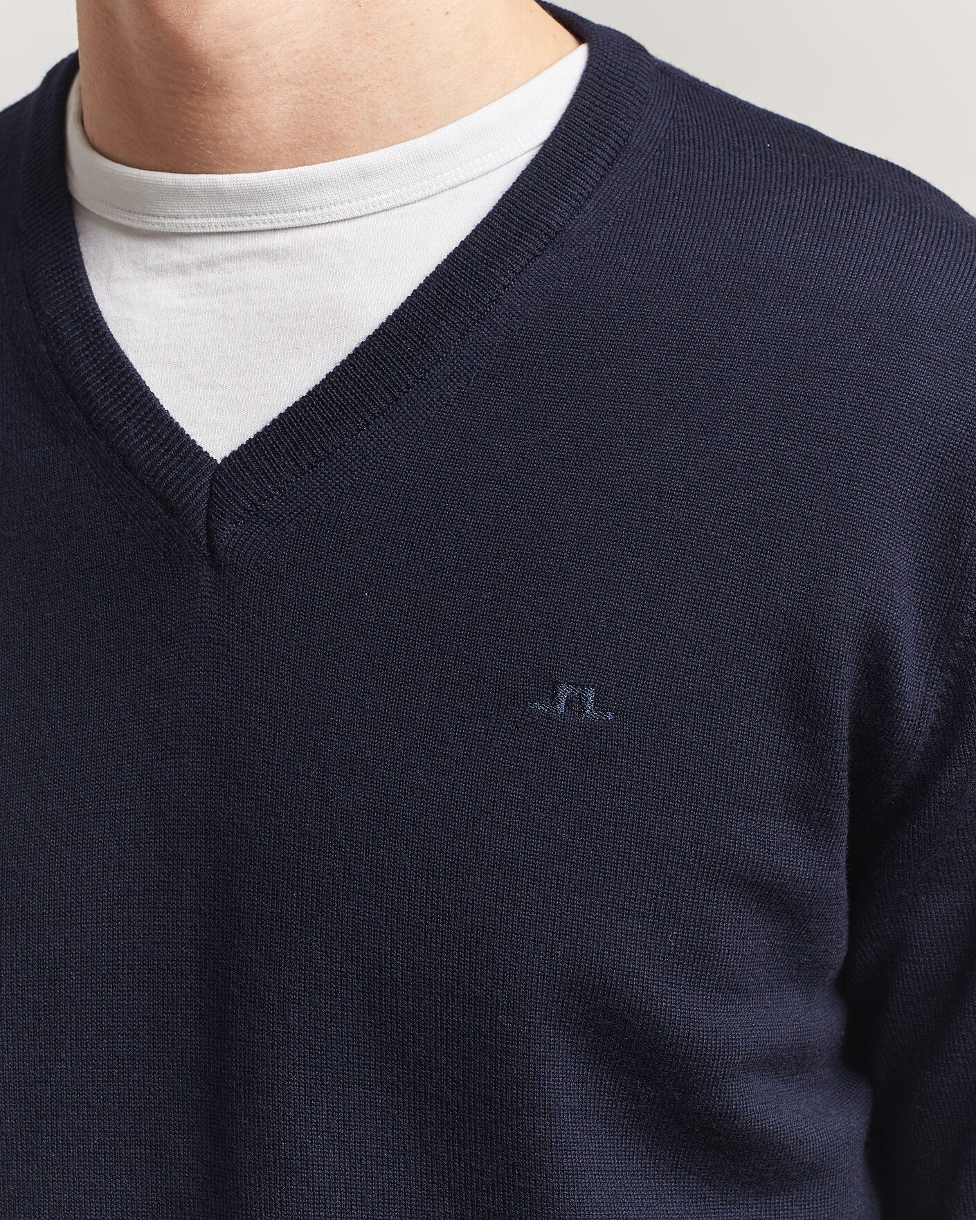 Heren | Truien | J.Lindeberg | Lymann Merino V-Neck Pullover JL Navy