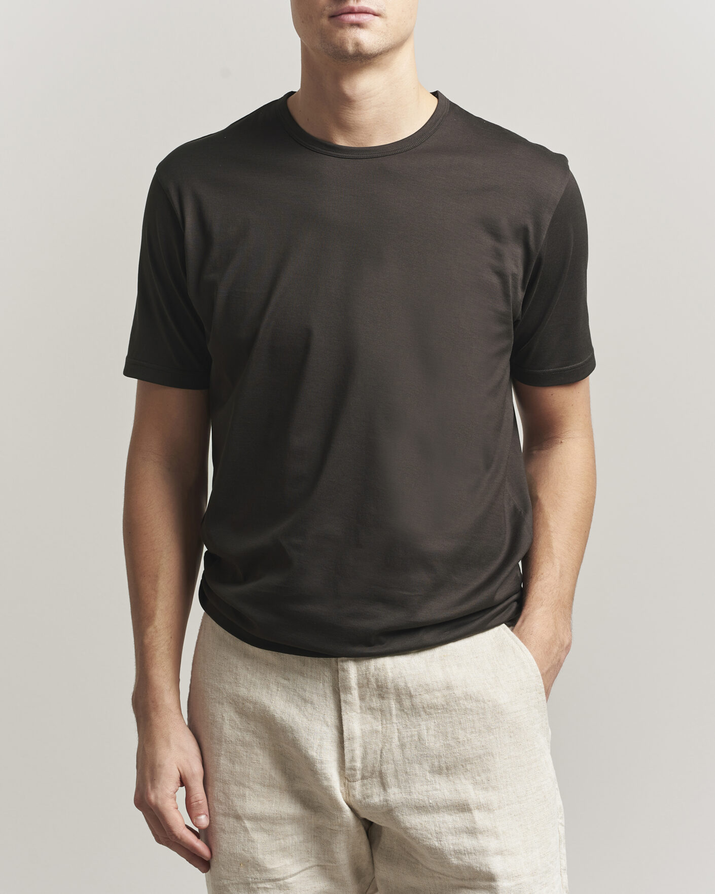 Heren | T-shirts | Sunspel | Crew Neck Q82 Cotton T-Shirt Dark Chocolate