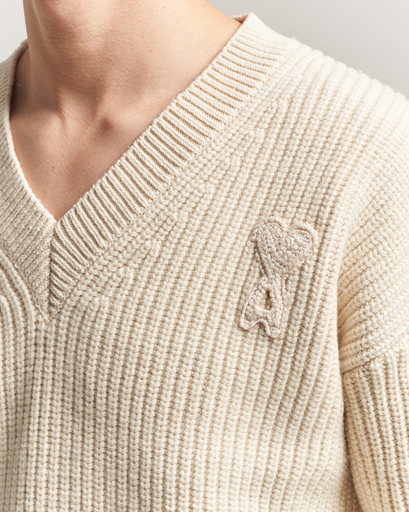 Homme | Pulls Et Tricots | AMI | Wool/Cotton Ribbed V-Neck Creme