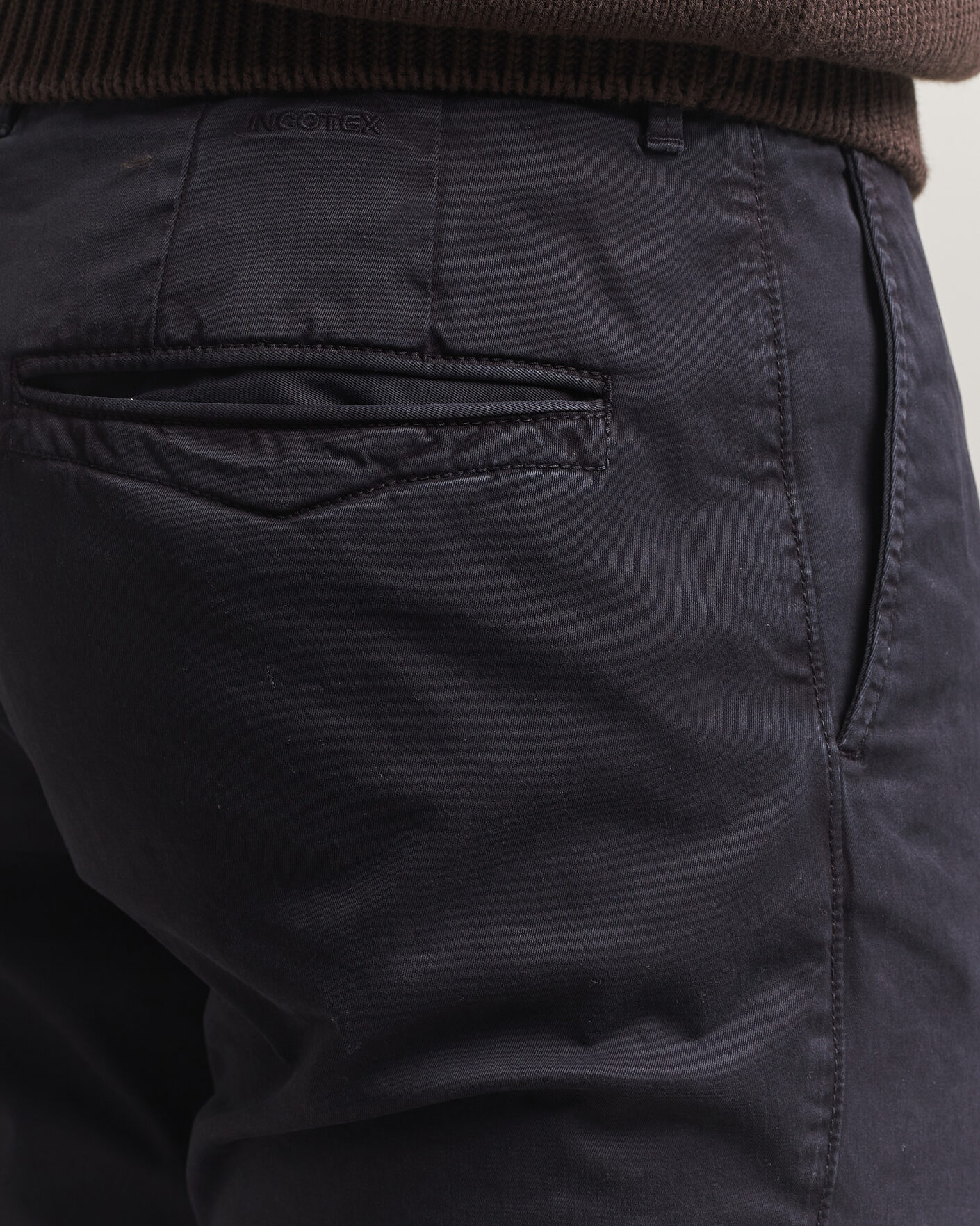 Homme | Pantalons | Incotex | Slim Fit Garment Dyed Slacks Navy