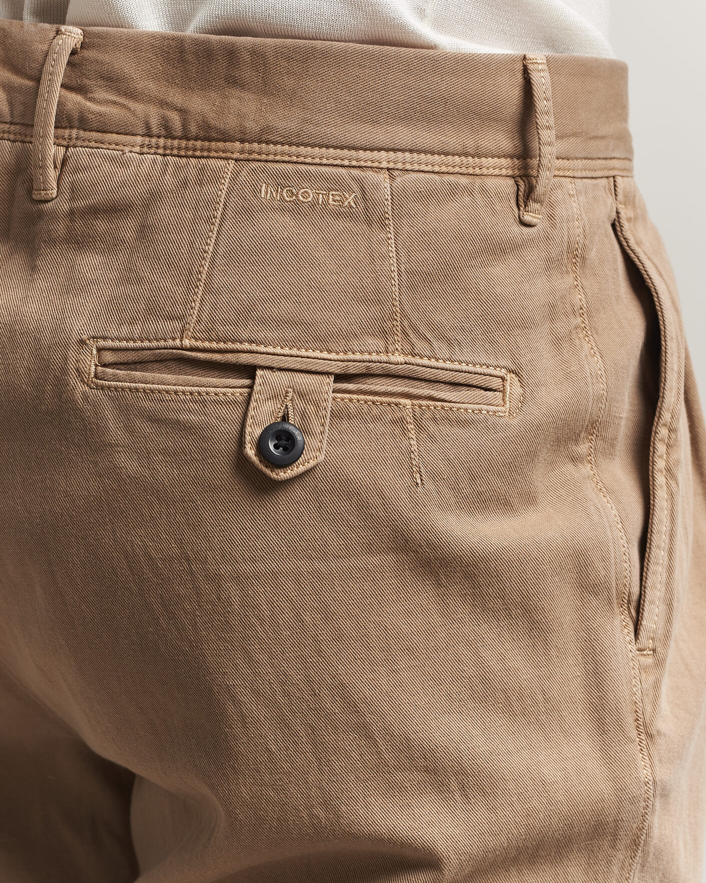 Heren | Broeken | Incotex | Tapered Fit Pleated Linen Slacks Brown