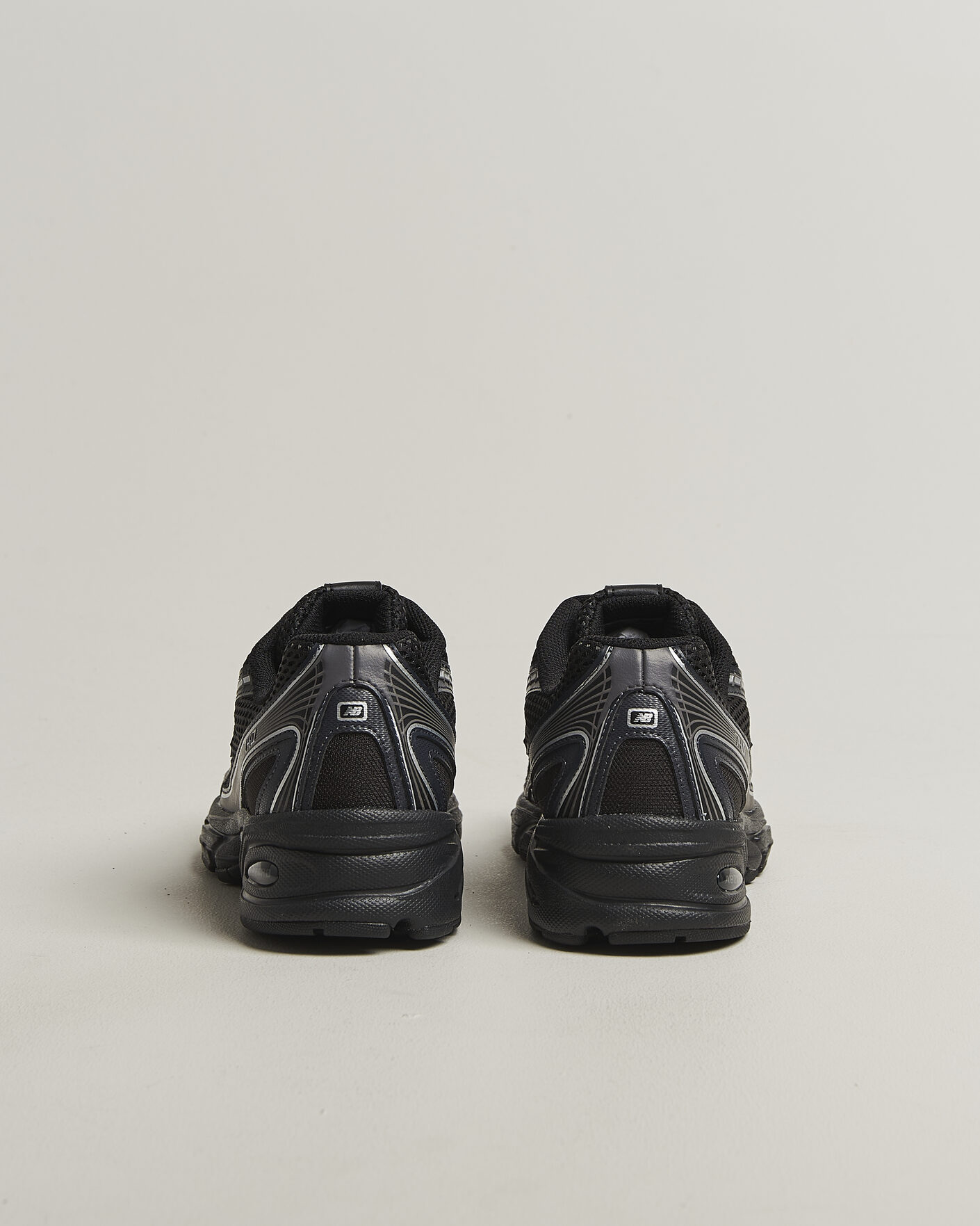 Homme | Baskets | New Balance | 740 Sneakers Black