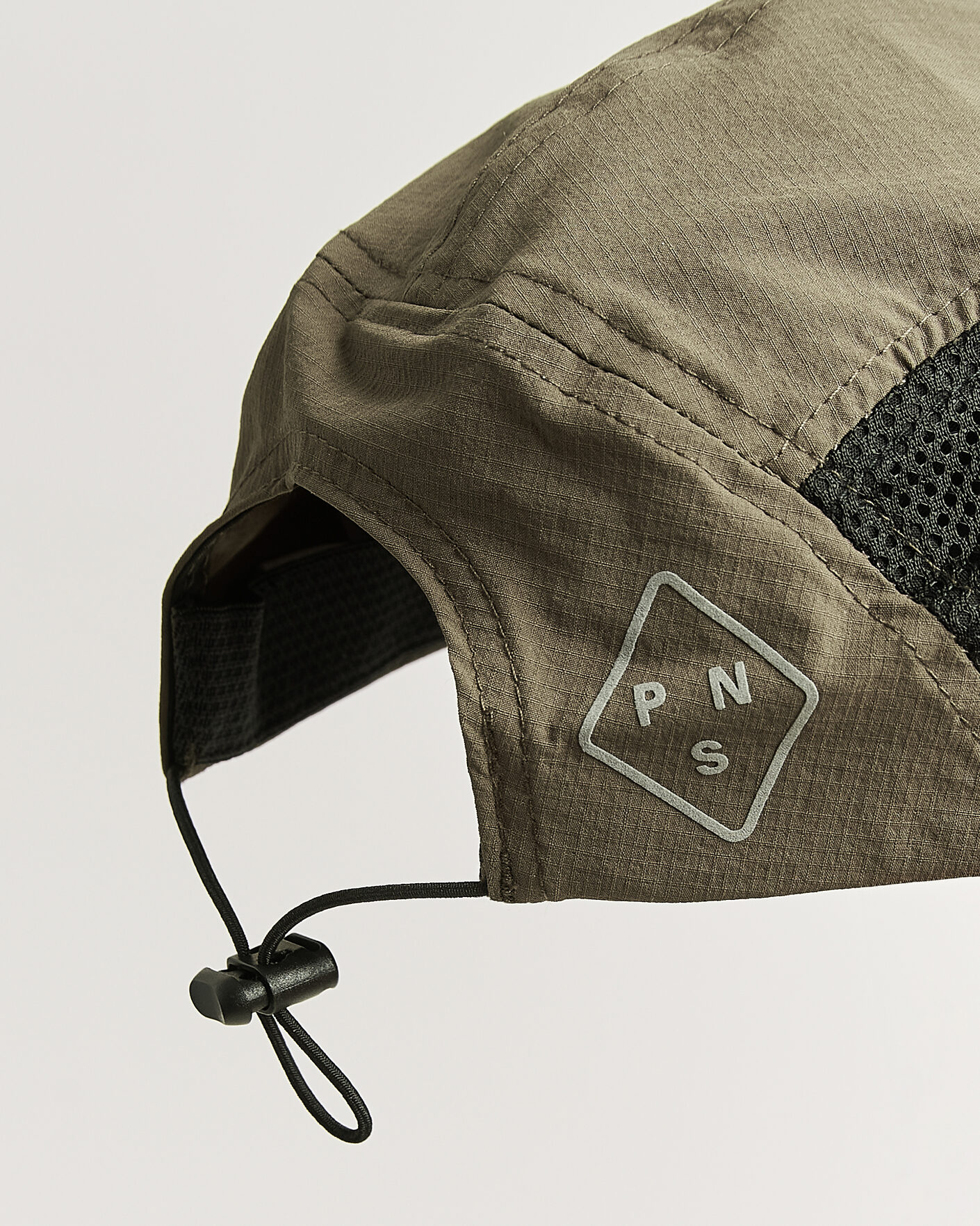 Homme | Pas Normal Studios TKO Balance Run Cap Dark Stone | Pas Normal Studios | TKO Balance Run Cap Dark Stone