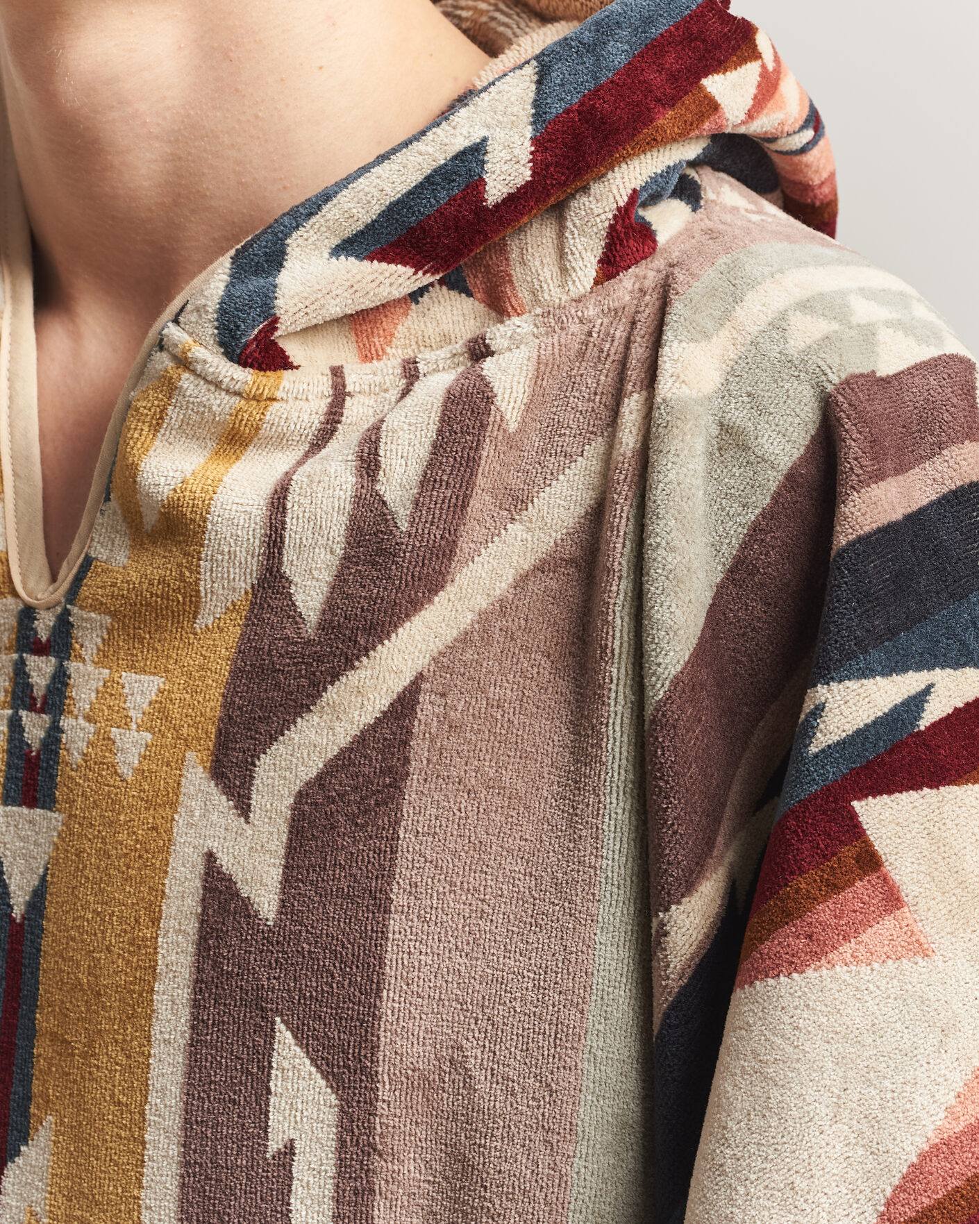 Homme | Pendleton Jacquard Hooded Towel White Sands Tan | Pendleton | Jacquard Hooded Towel White Sands Tan