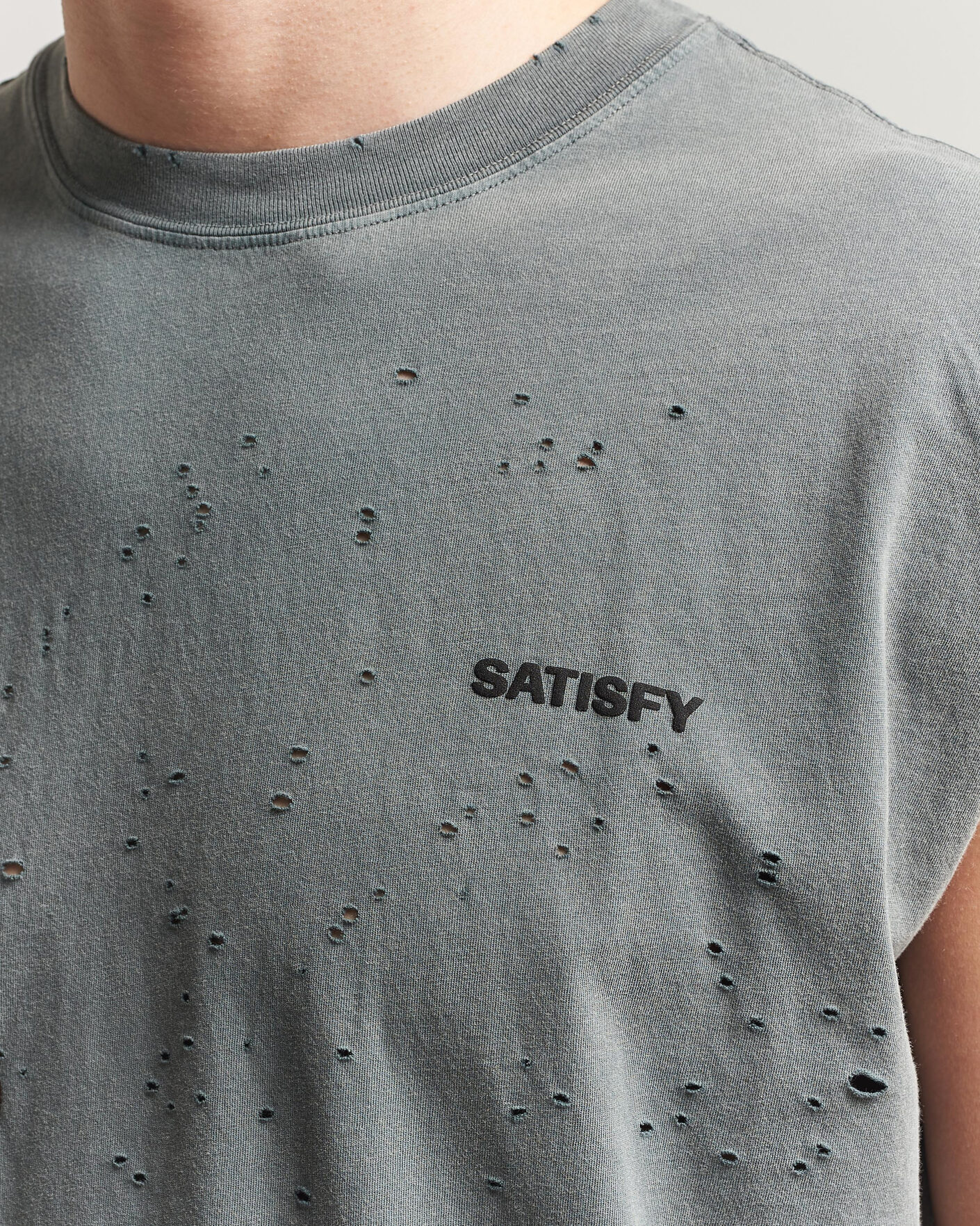 Homme | T-shirts | Satisfy | MothTech Muscle Tee Faded Black
