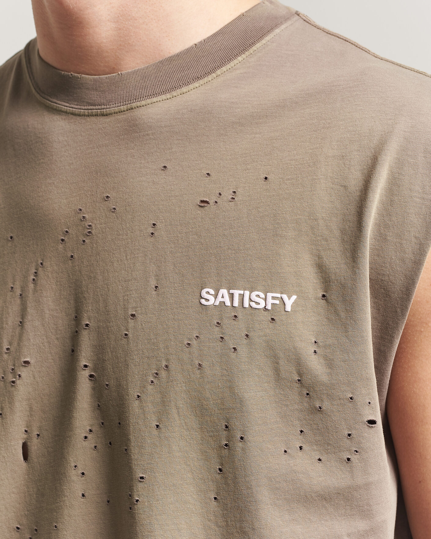 Heren | T-shirts | Satisfy | MothTech Muscle Tee Sun Bleached Falcon