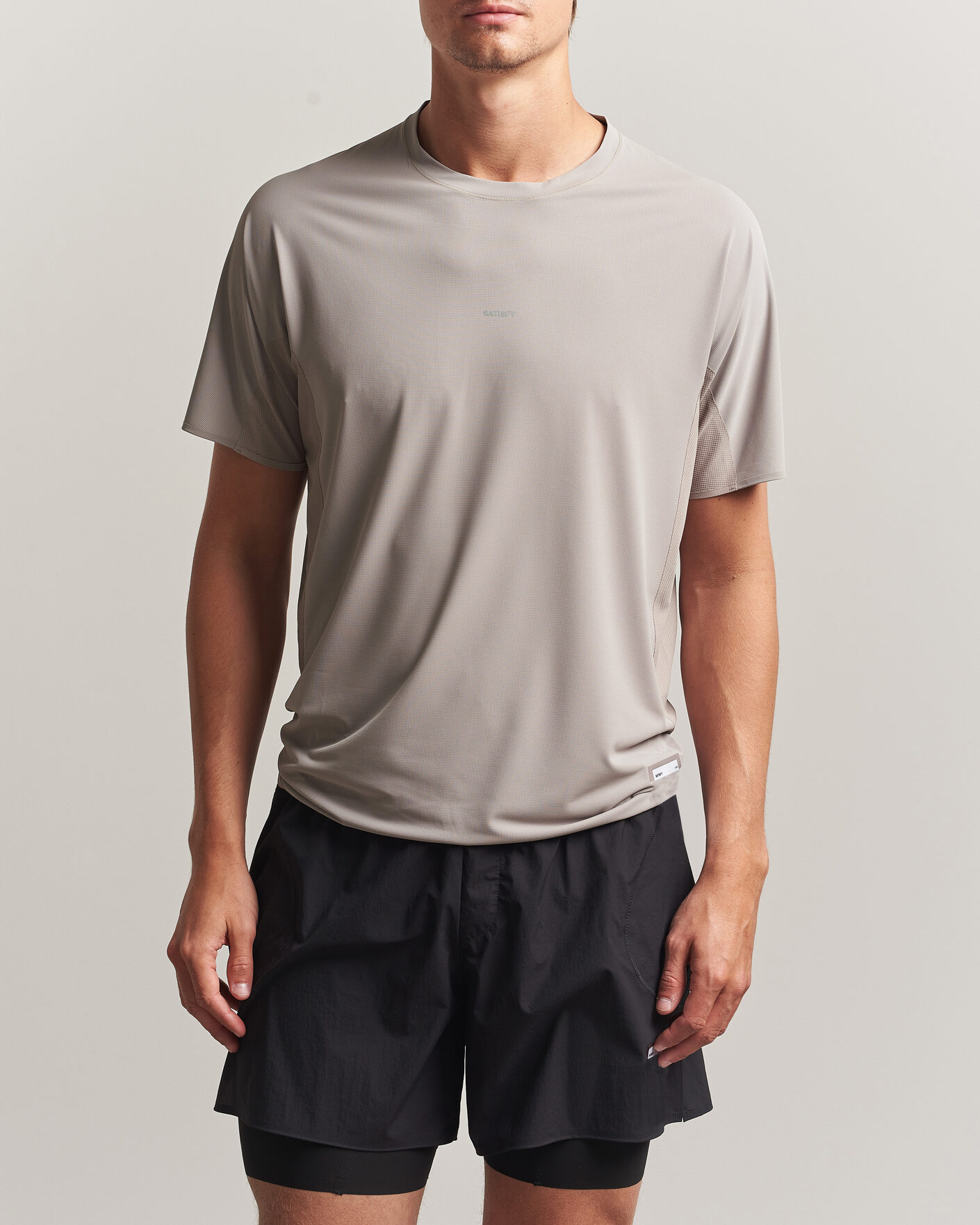 Heren | T-shirts | Satisfy | AuraLite UV T-Shirt Moon Rock