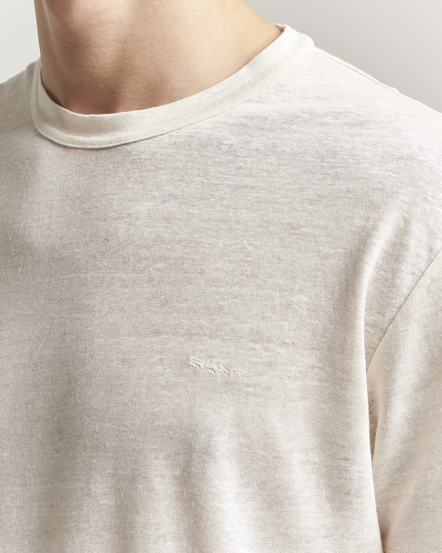 Homme | T-shirts | Gant | Linen T-Shirt Creamed White