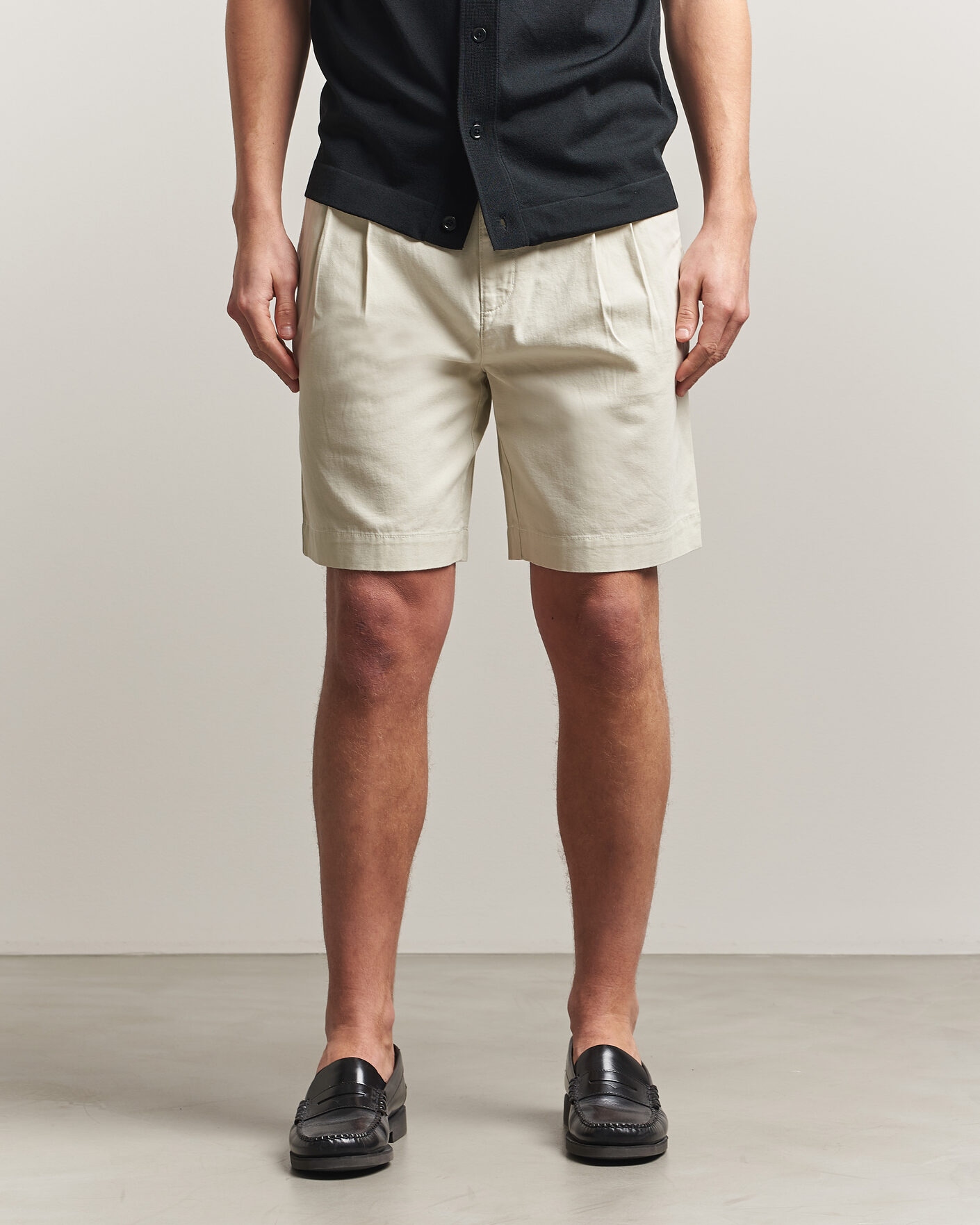 Heren | Korte broek | GANT | Relaxed Light Canvas Pleated Shorts Sand