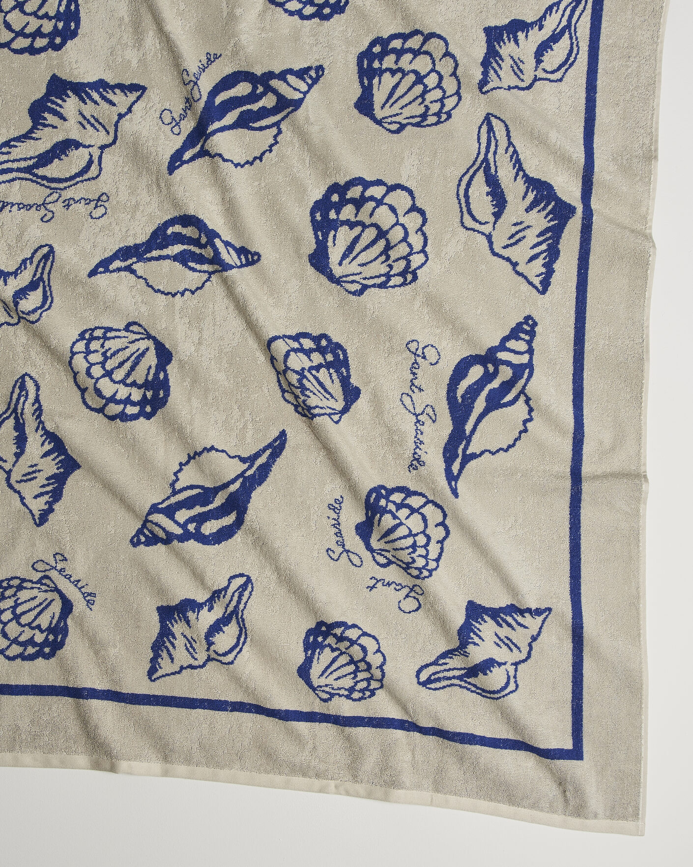 Homme | Tissus | Gant | Seashell Print Beach Towel Faded Beige