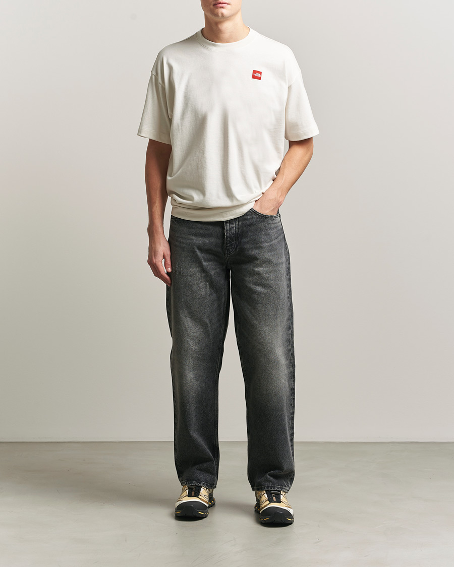 Homme | T-shirts | The North Face | Red Box T-Shirt White Dune