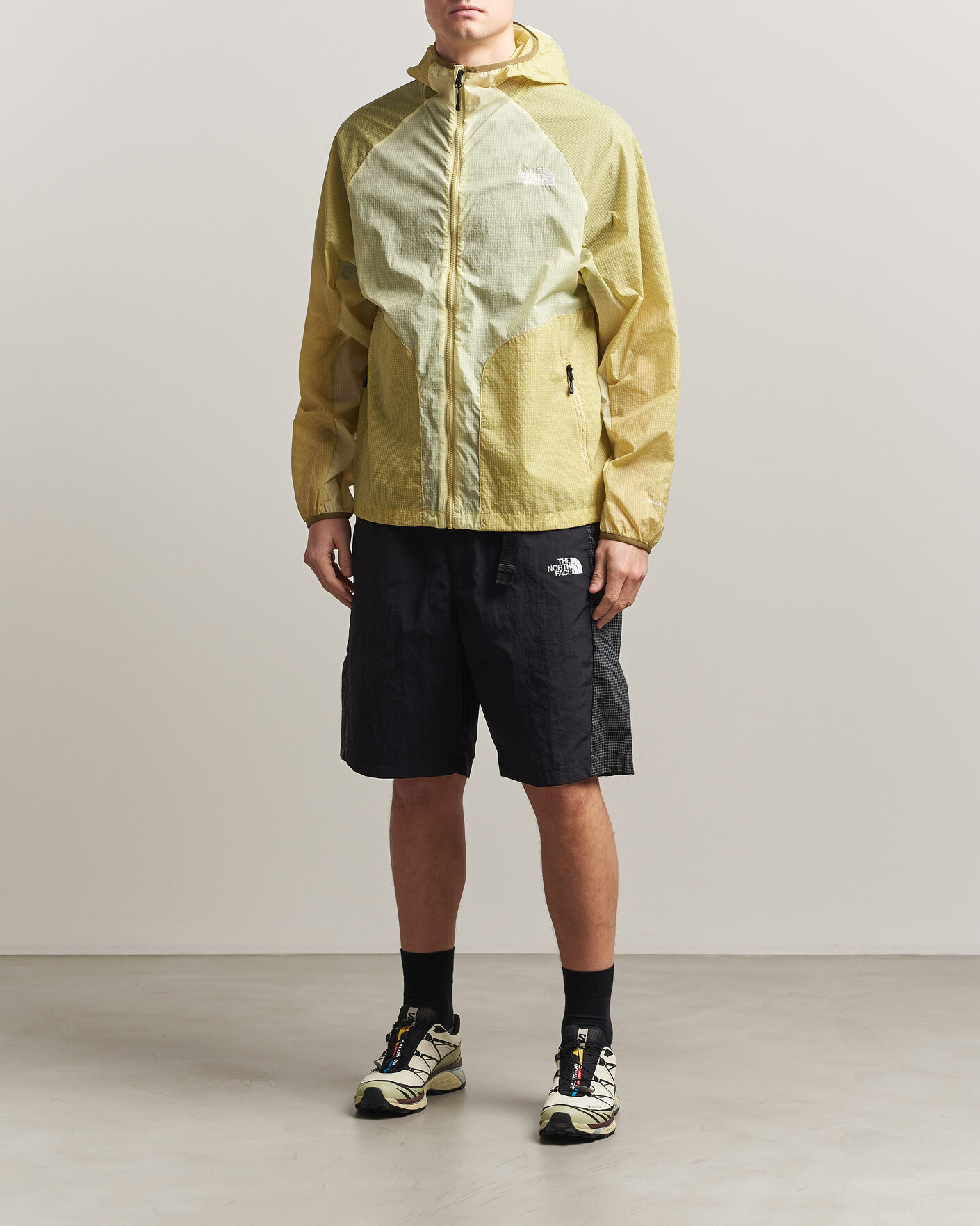 Heren | Jassen | The North Face | NSE Wind Jacket Lemon Mist
