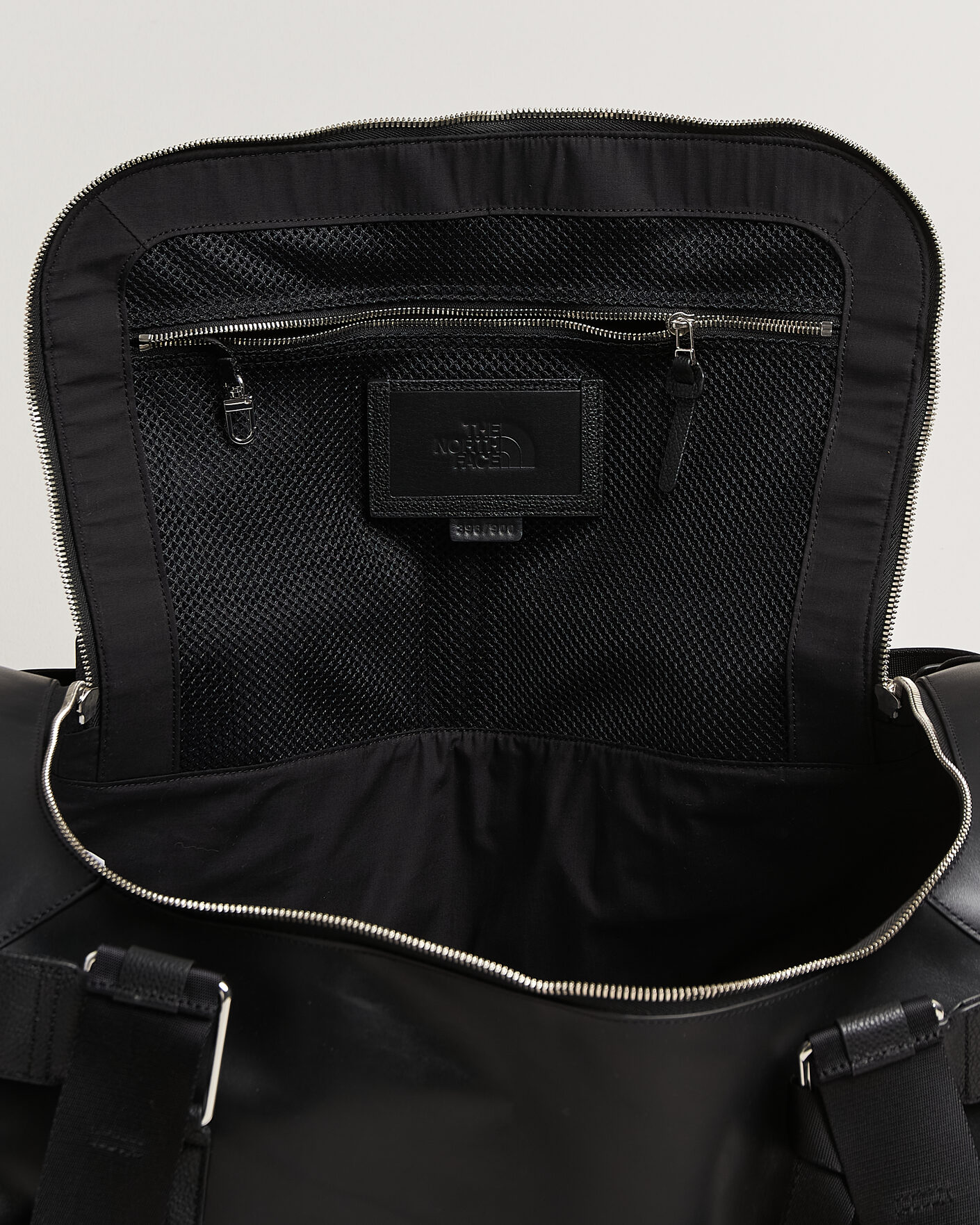 Heren | Tassen | The North Face | Anniversary Base Camp Duffel Leather Black