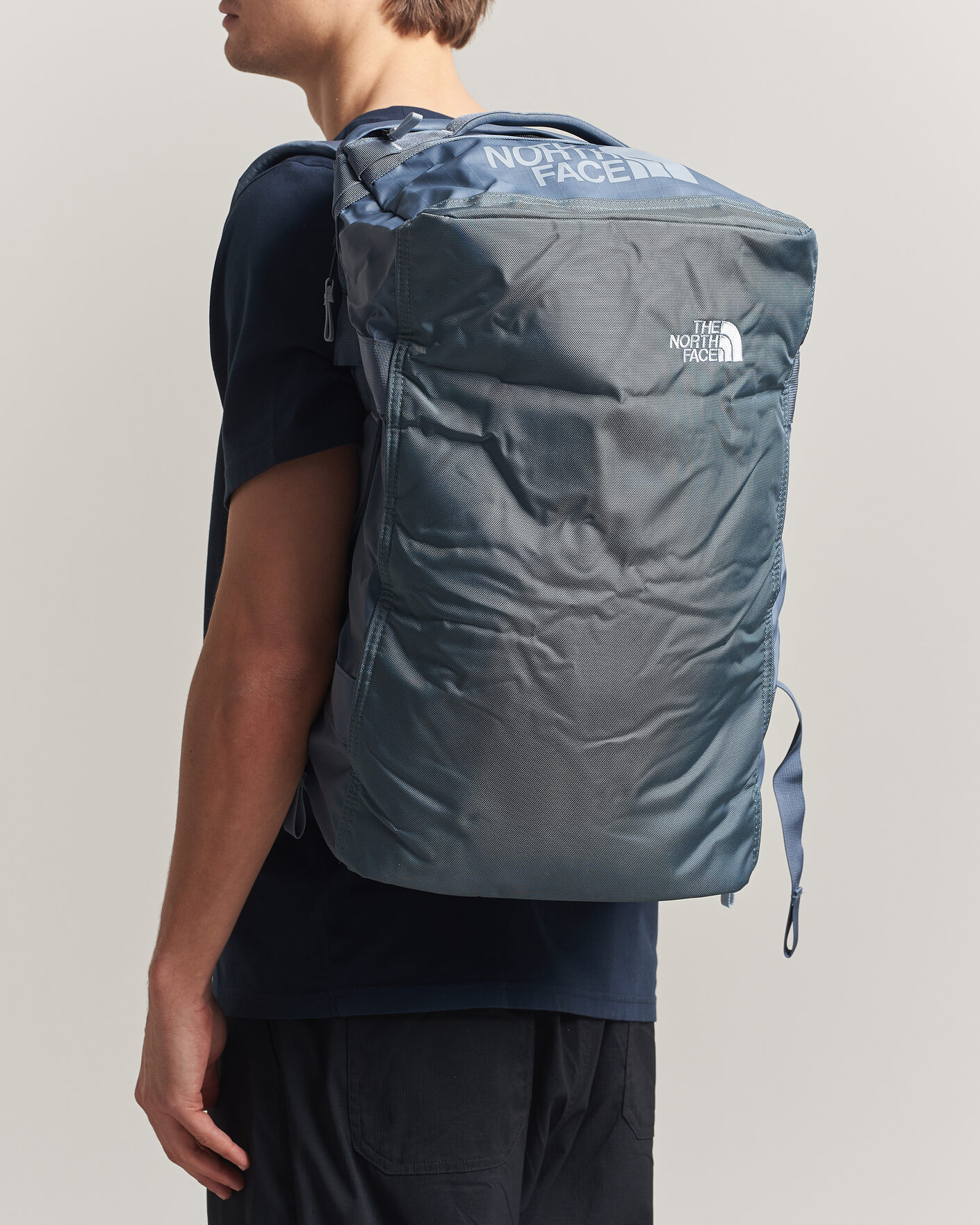 Heren | Tassen | The North Face | Base Camp Voyager Duffel 42 Granite Grey